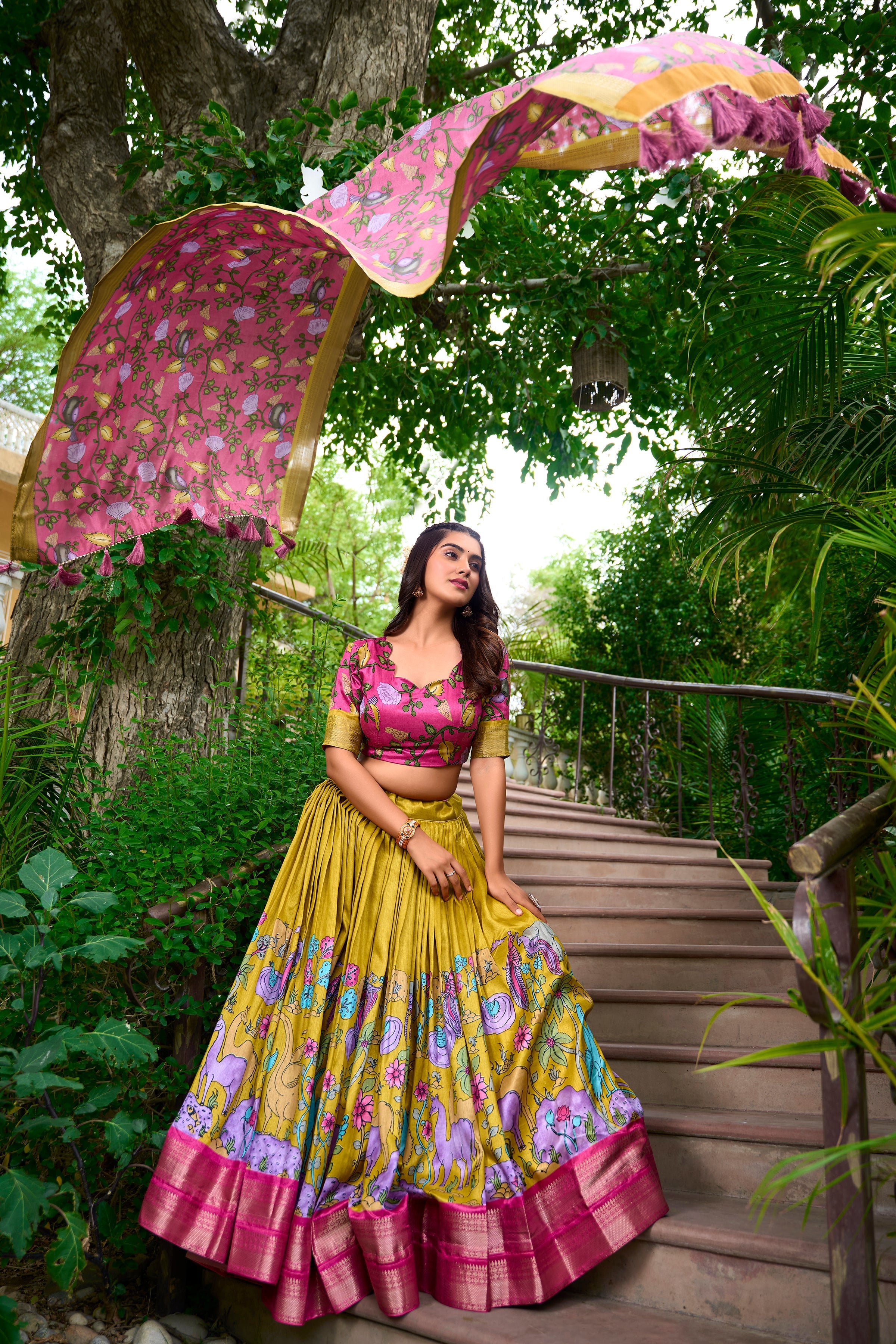 Festive Wear Women's Dola Silk With Kalamkari Print Lehenga Choli Set