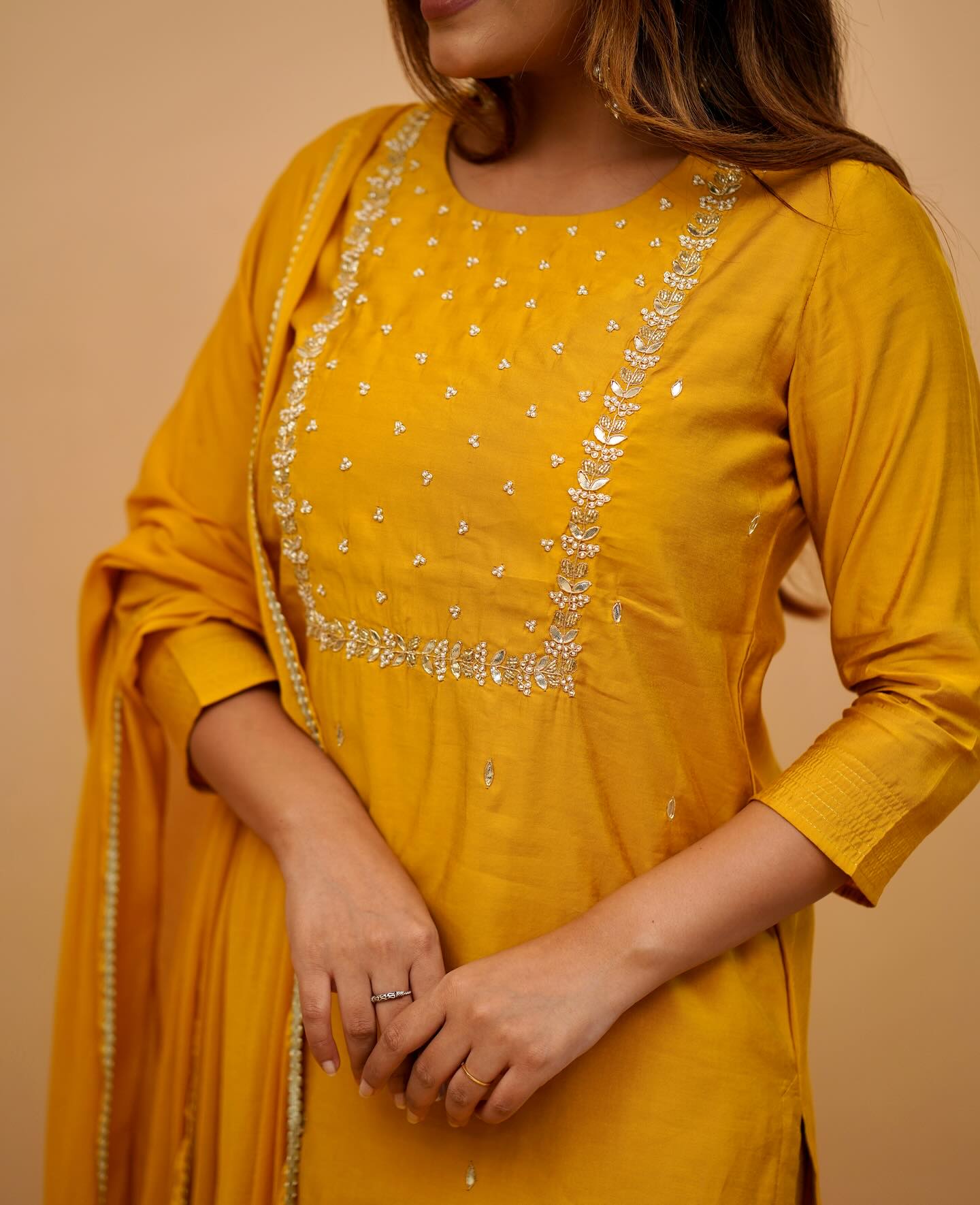 Women's Rayon slub Embroidered Straight Kurta with Rayon slub Pant & Chinnon Dupatta Set