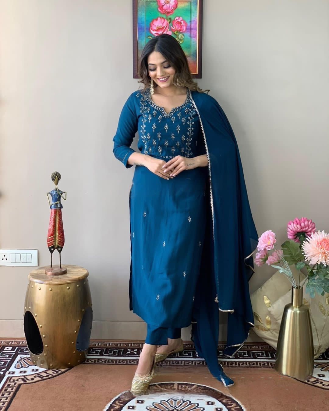 Women's Rayon slub Embroidered Straight Kurta with Rayon slub Pant & Chinnon Dupatta Set