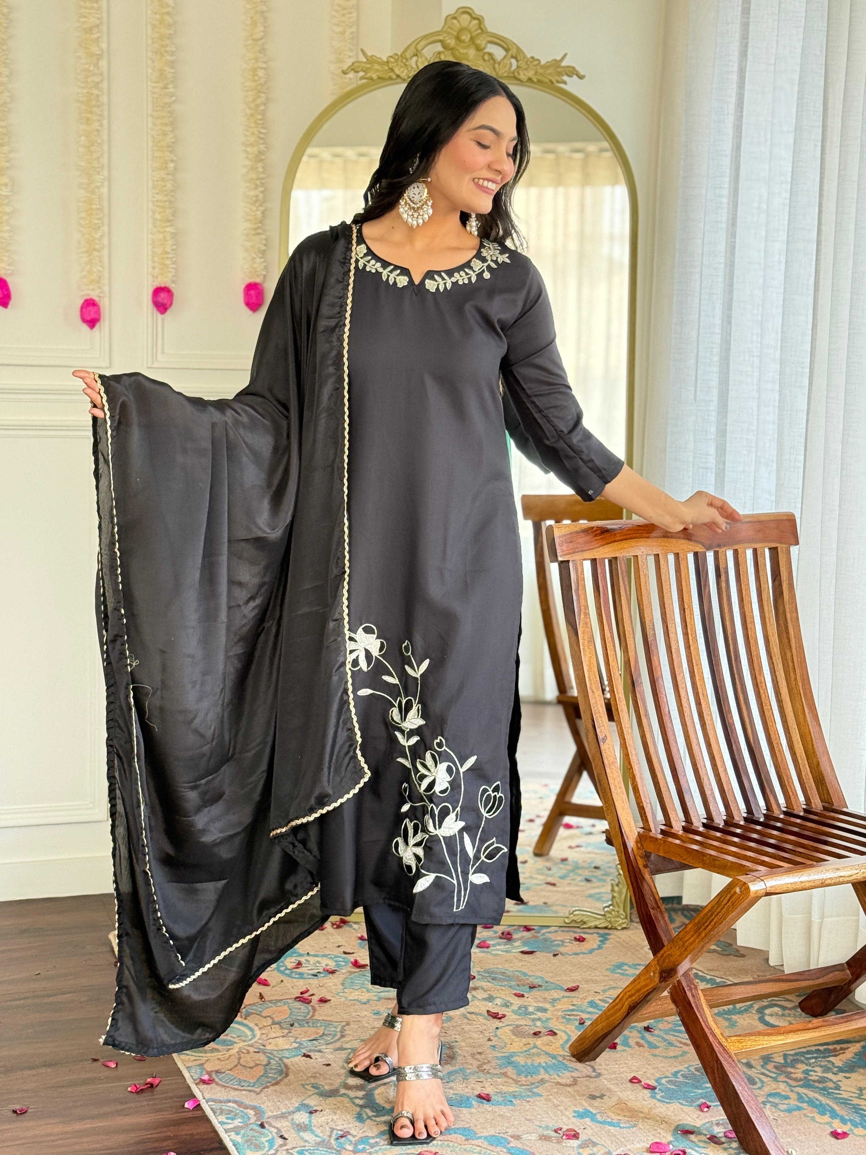 Women's Kurta Set in Viscose Rayon with Chinon Dupatta