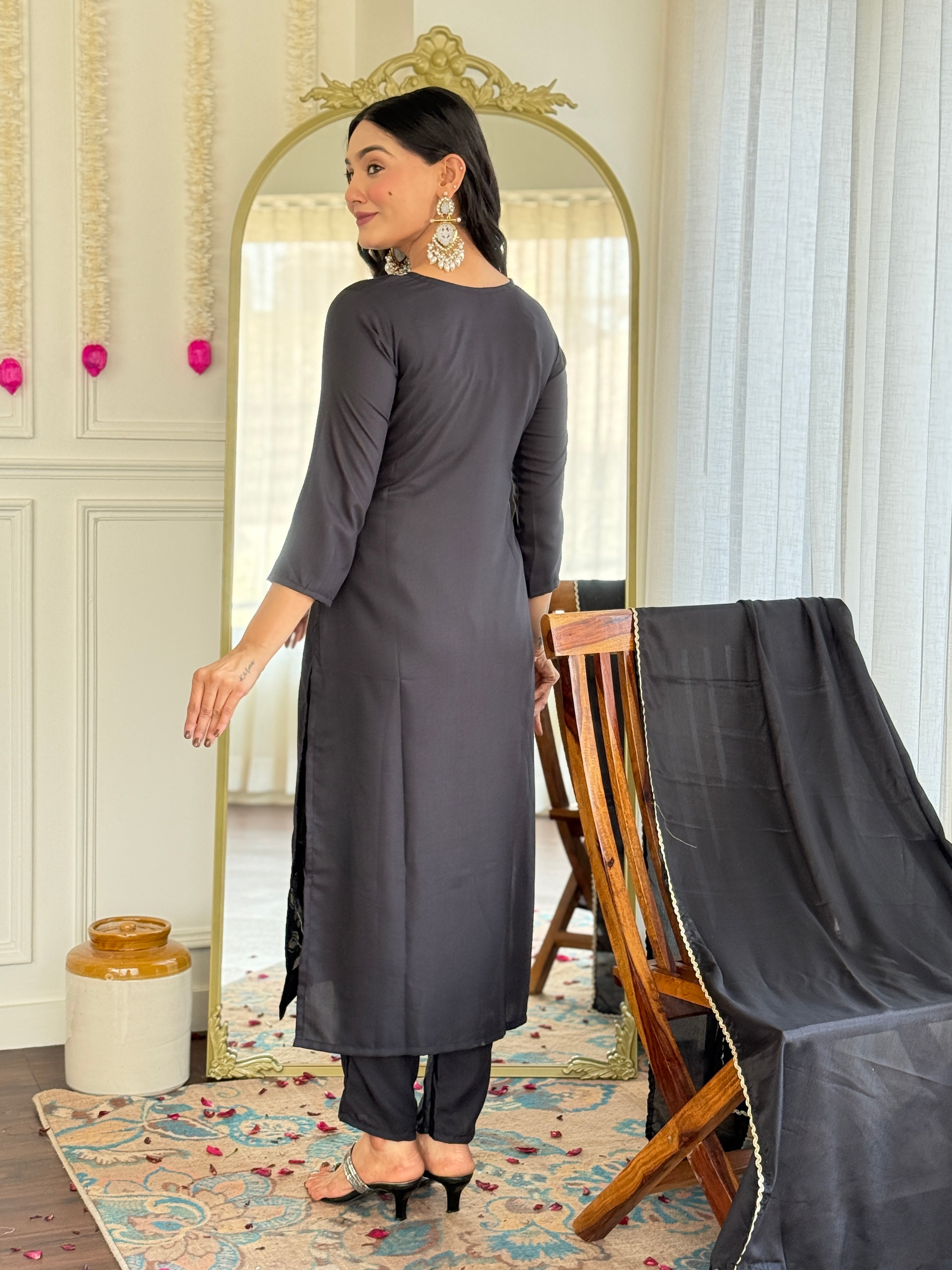 Women's Kurta Set in Viscose Rayon with Chinon Dupatta