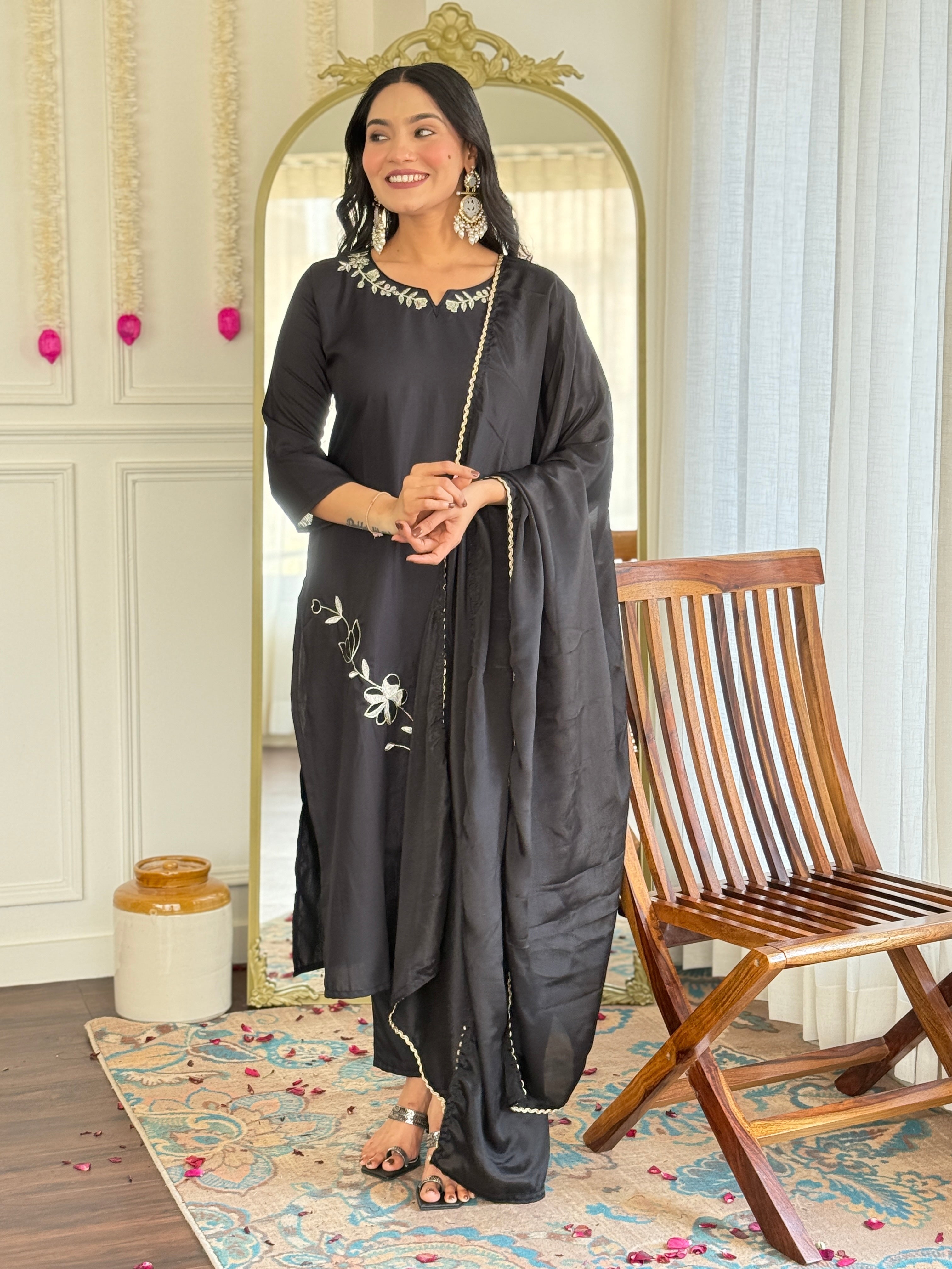 Women's Kurta Set in Viscose Rayon with Chinon Dupatta