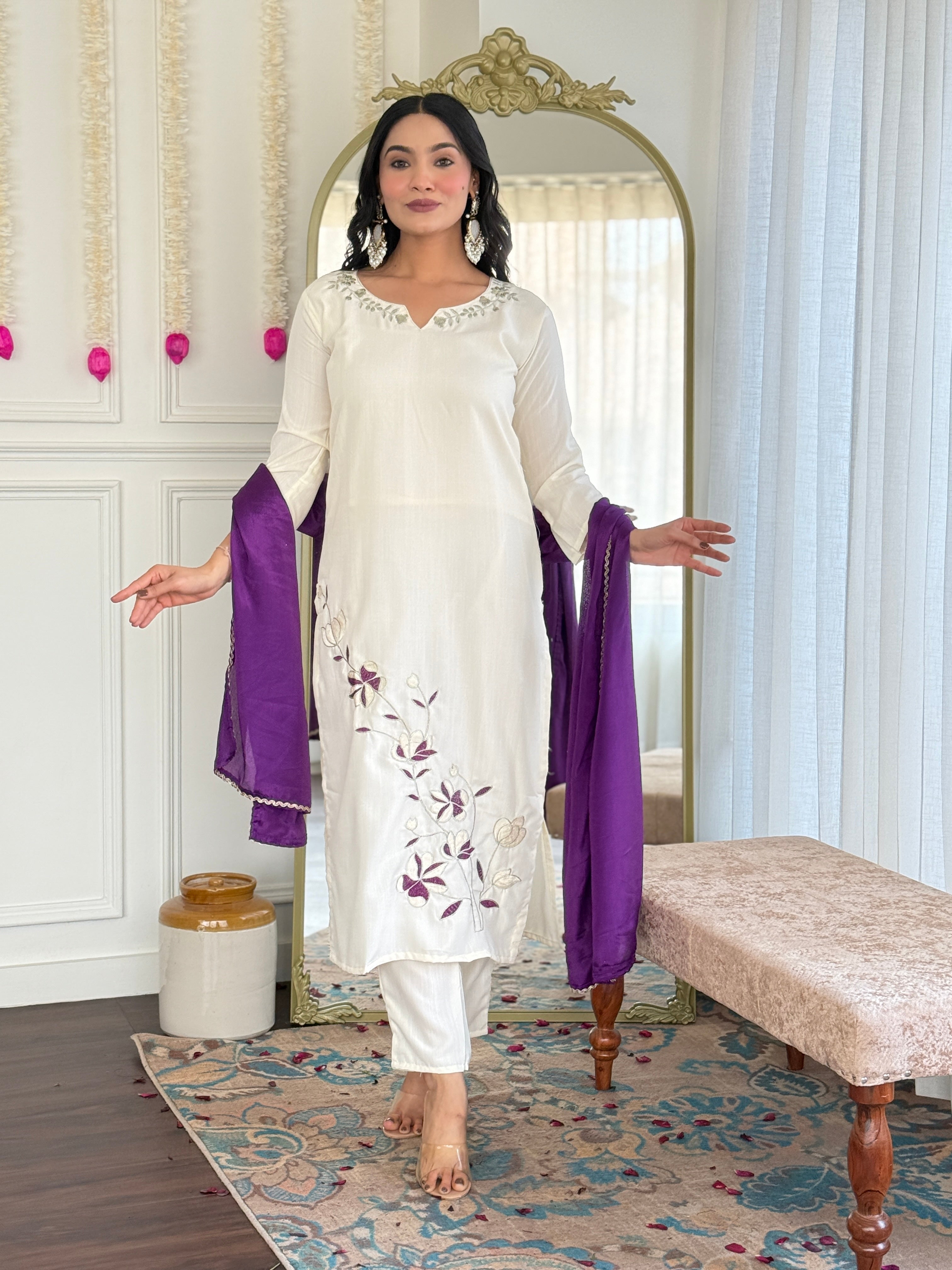 Women's Kurta Set in Viscose Rayon with Chinon Dupatta