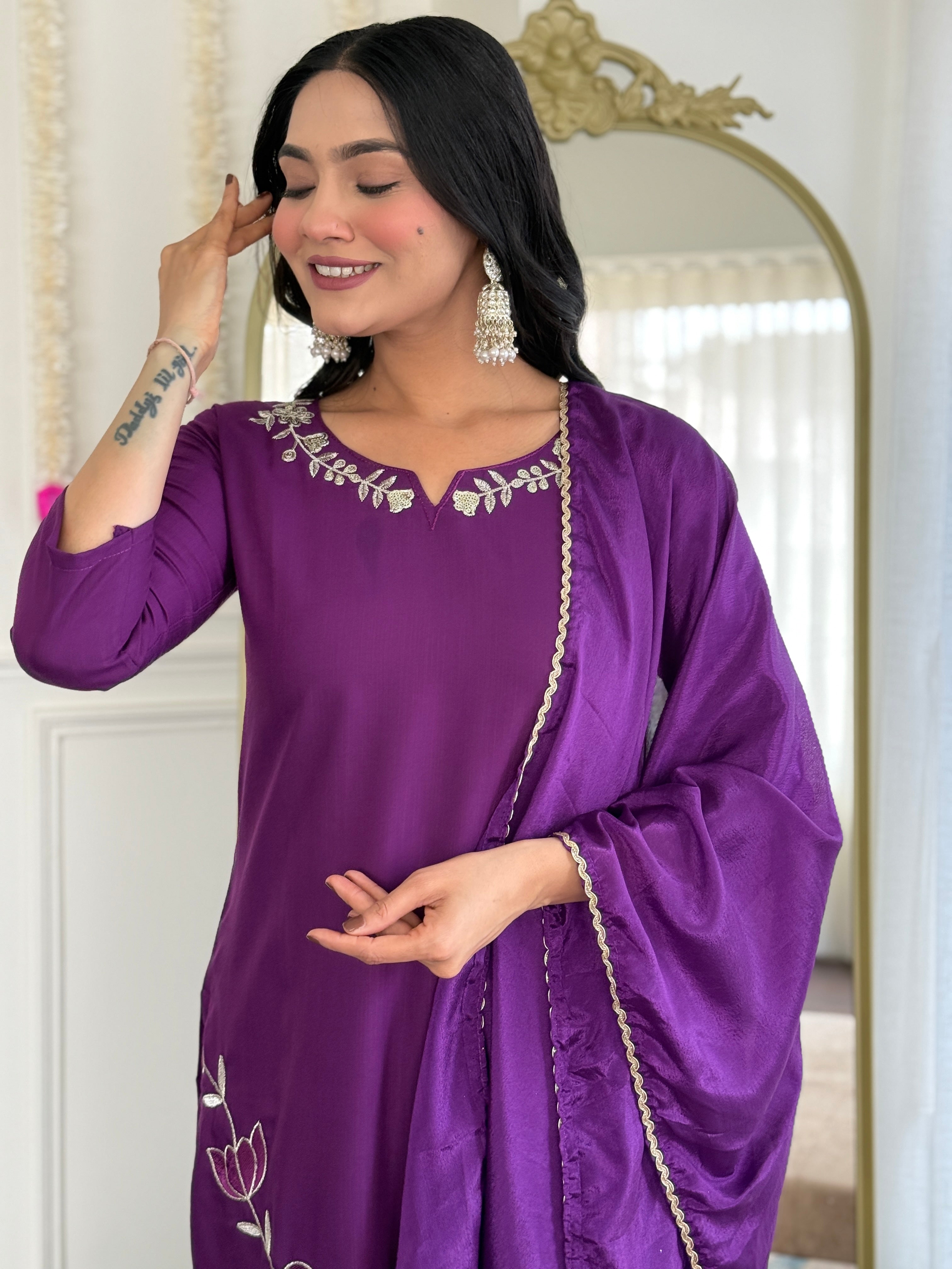 Women's Kurta Set in Viscose Rayon with Chinon Dupatta