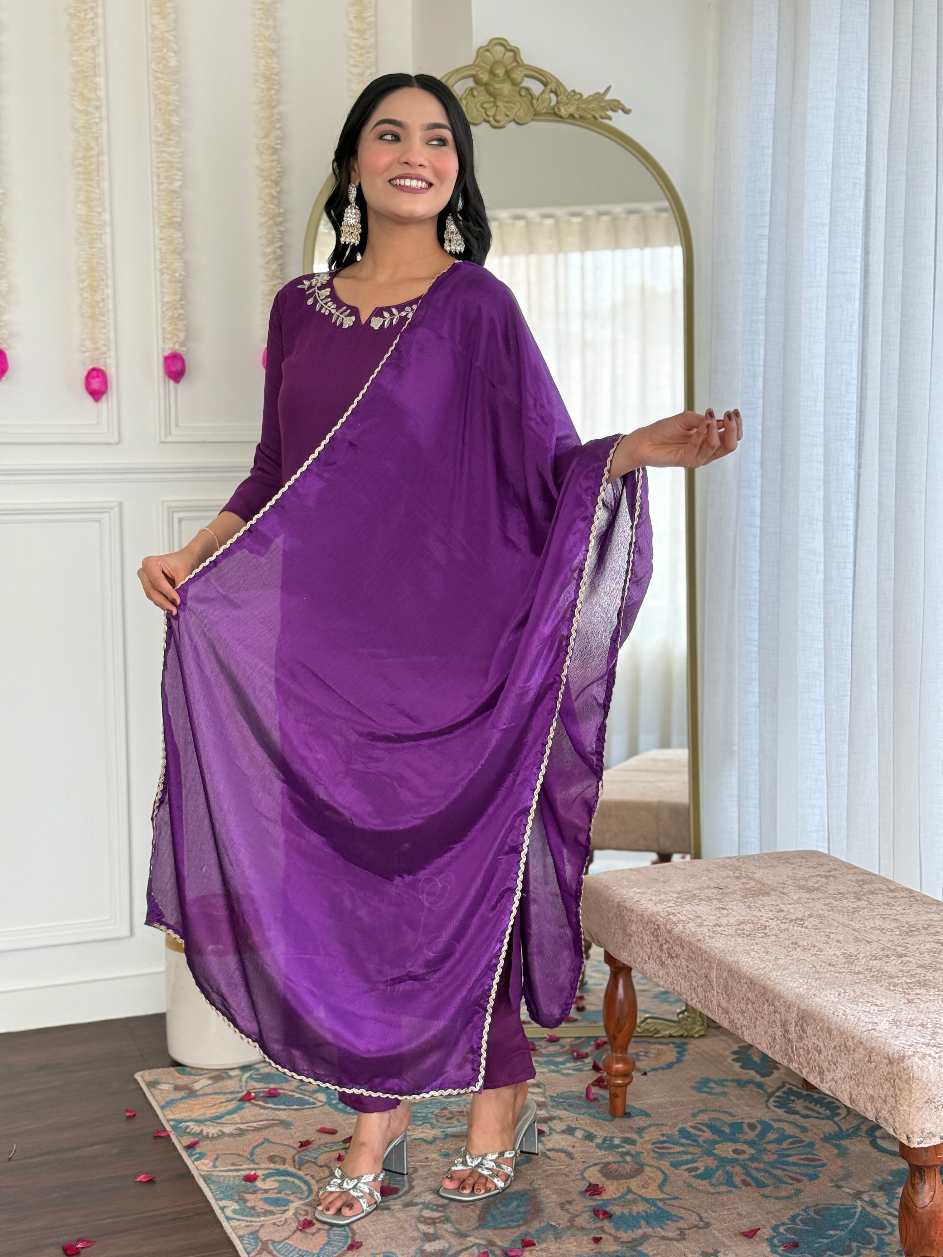 Women's Kurta Set in Viscose Rayon with Chinon Dupatta