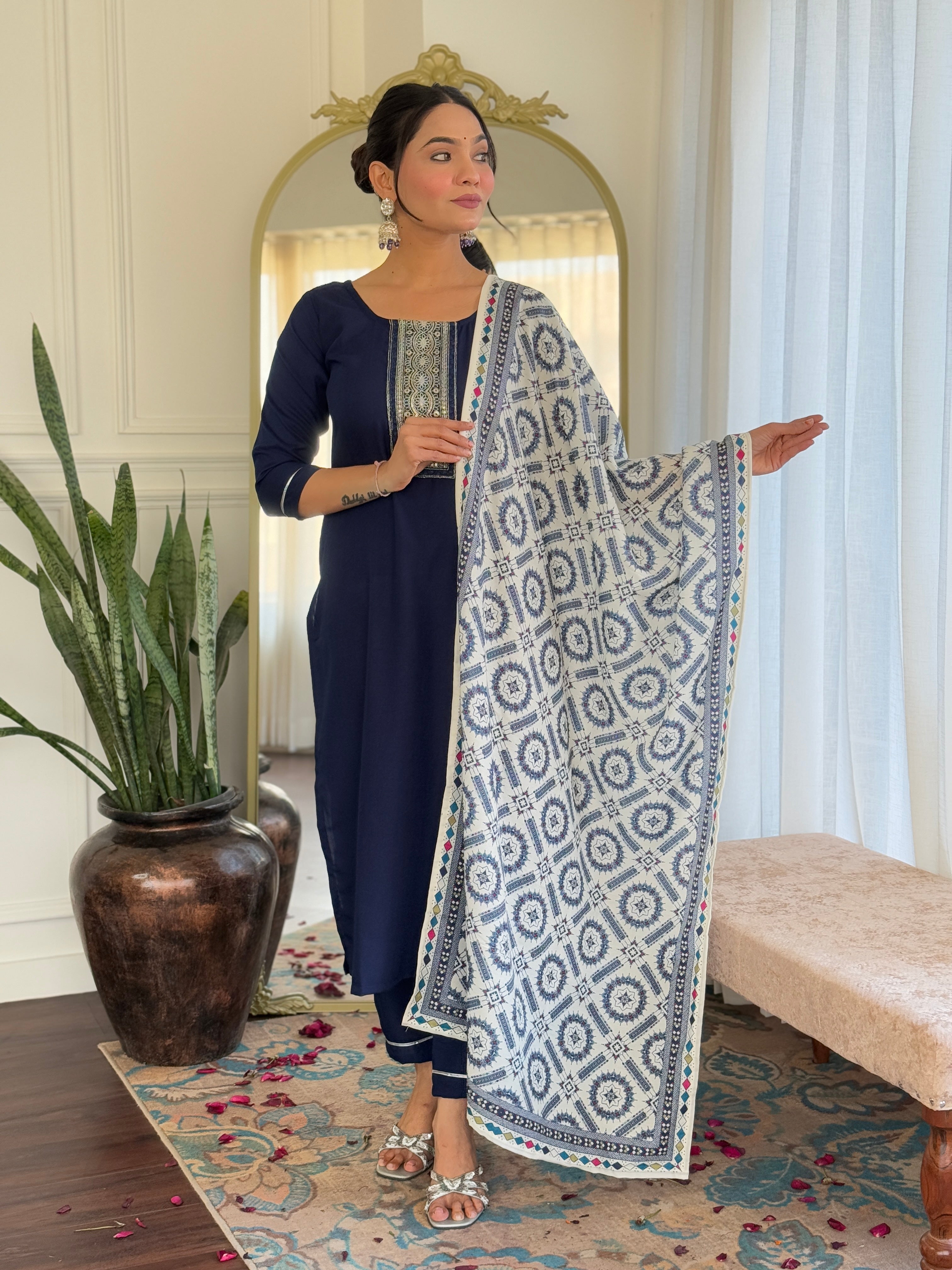 Women's Rayon Staight Kurti Set with Muslin Printed Dupatta