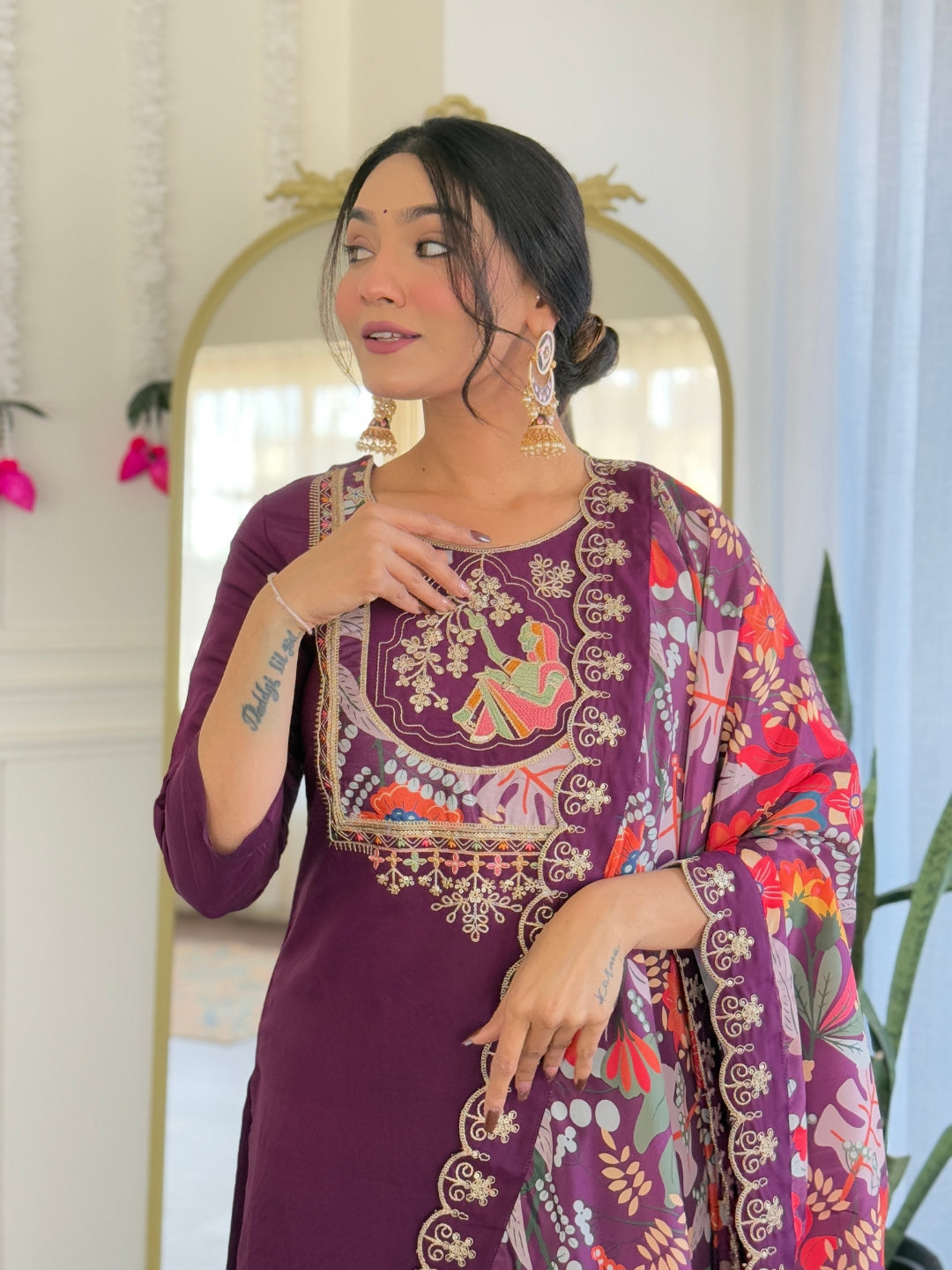 Viscose Chanderi Embroidered White Kurta with Pant and Dupatta for Traditional Kurta Set