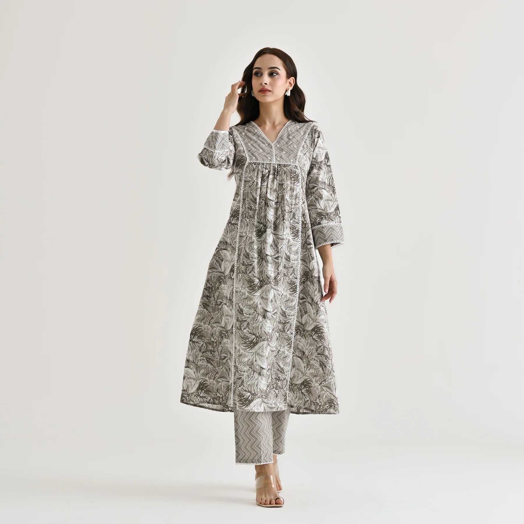 Women's Floral Regular 3/4 Sleeve Solid Black Color Kurti Pant Set, Cotton Blend, Knee Length, Stylish Ethnic Outfit