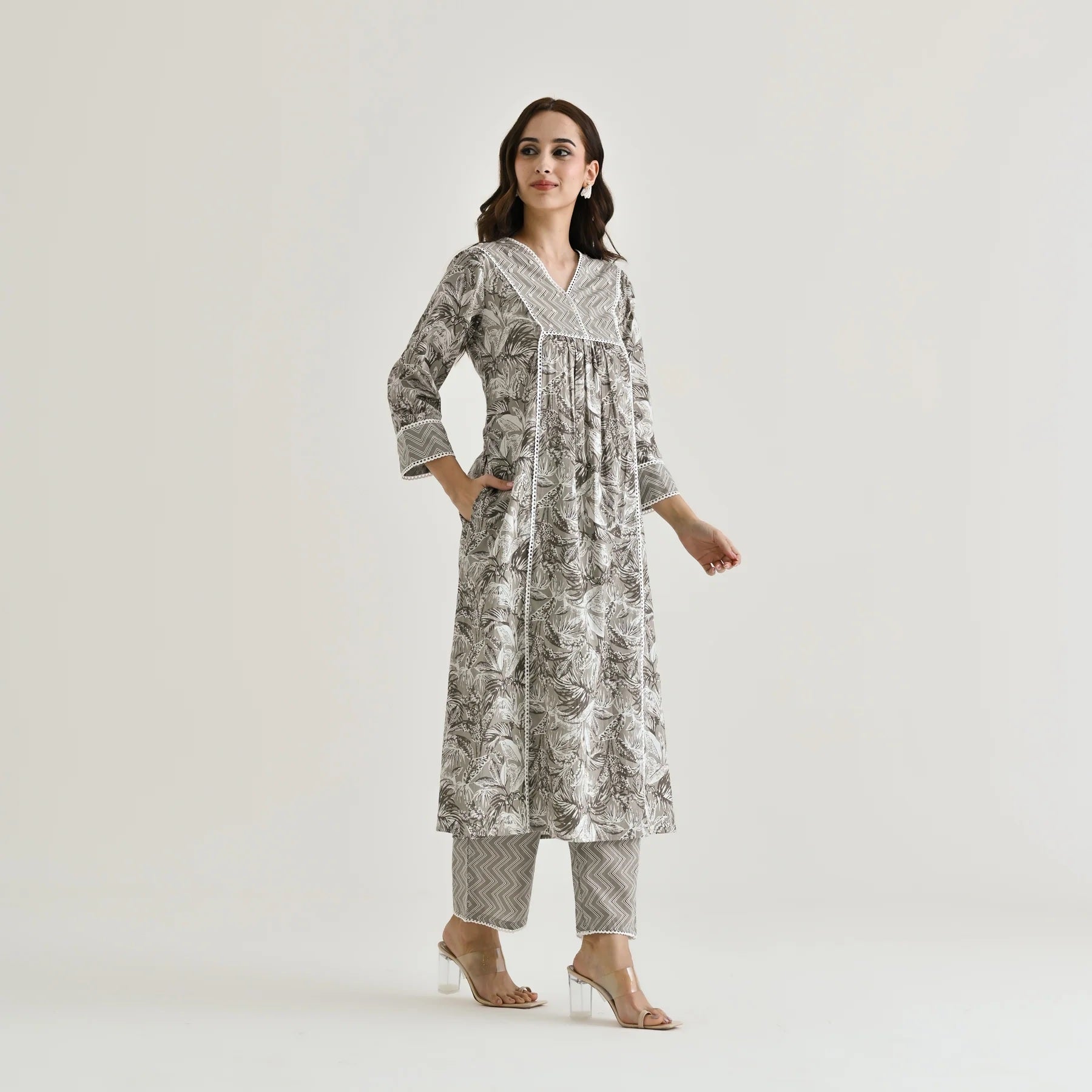 Women's Floral Regular 3/4 Sleeve Solid Black Color Kurti Pant Set, Cotton Blend, Knee Length, Stylish Ethnic Outfit