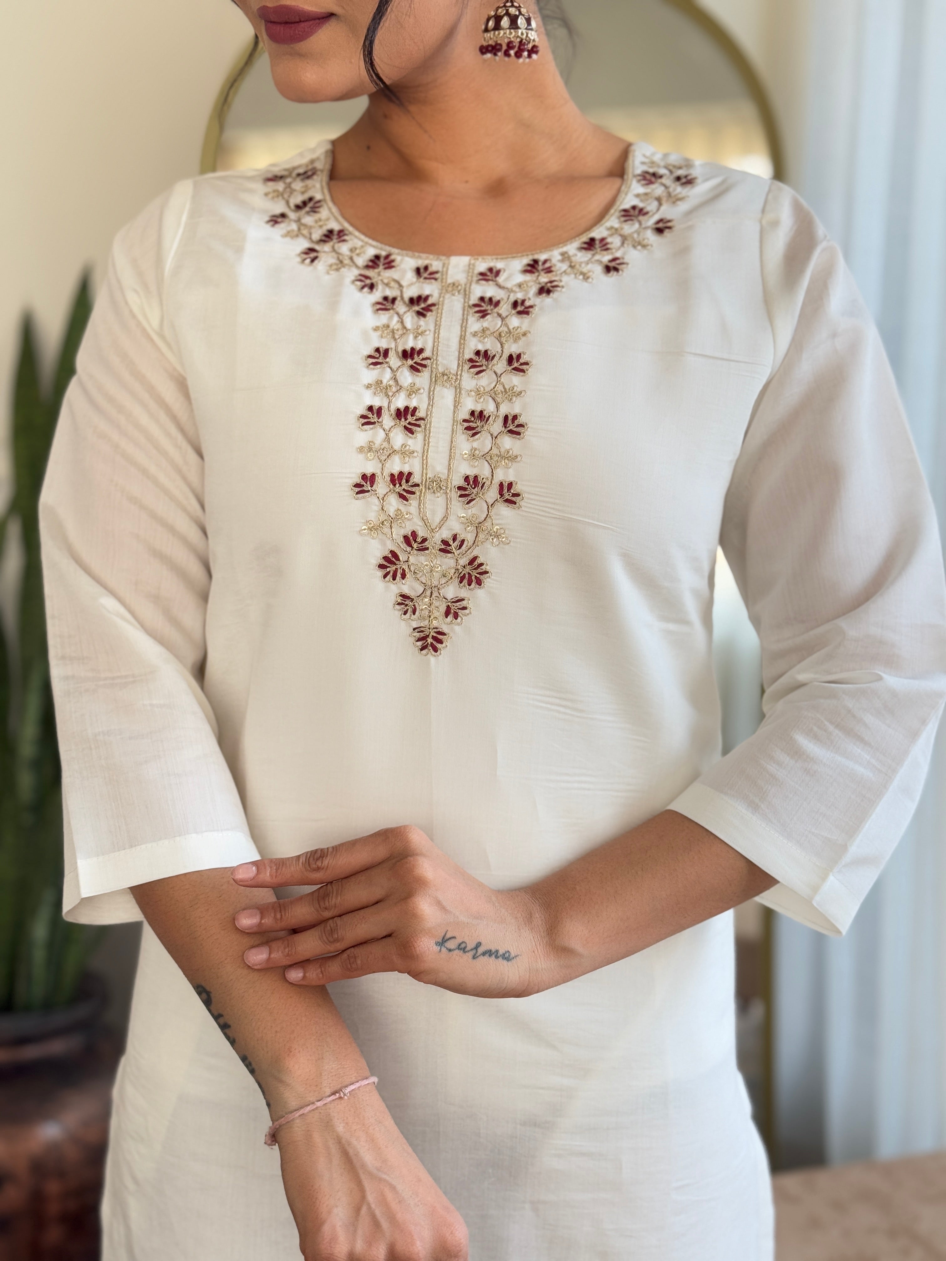 Women's Off white Roman Silk Embroidered Straight Kurta with Roman Silk Pant & Silk Printed Dupatta Set