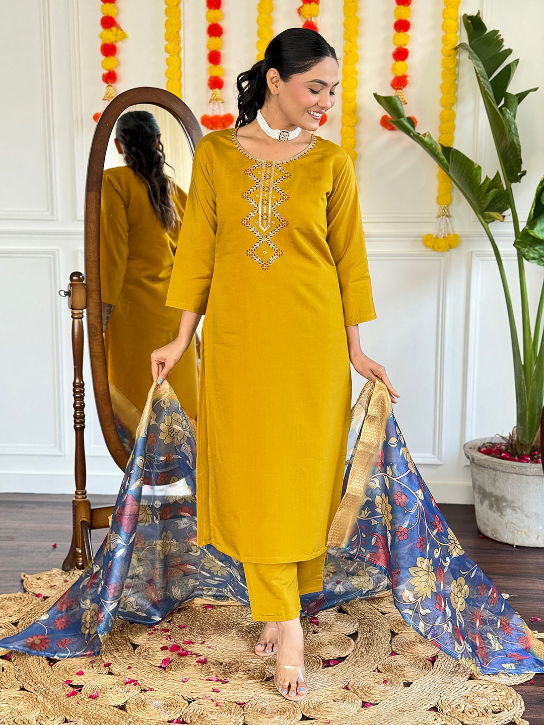Viscose Chanderi Embroidered White Kurta with Pant and Print Dupatta