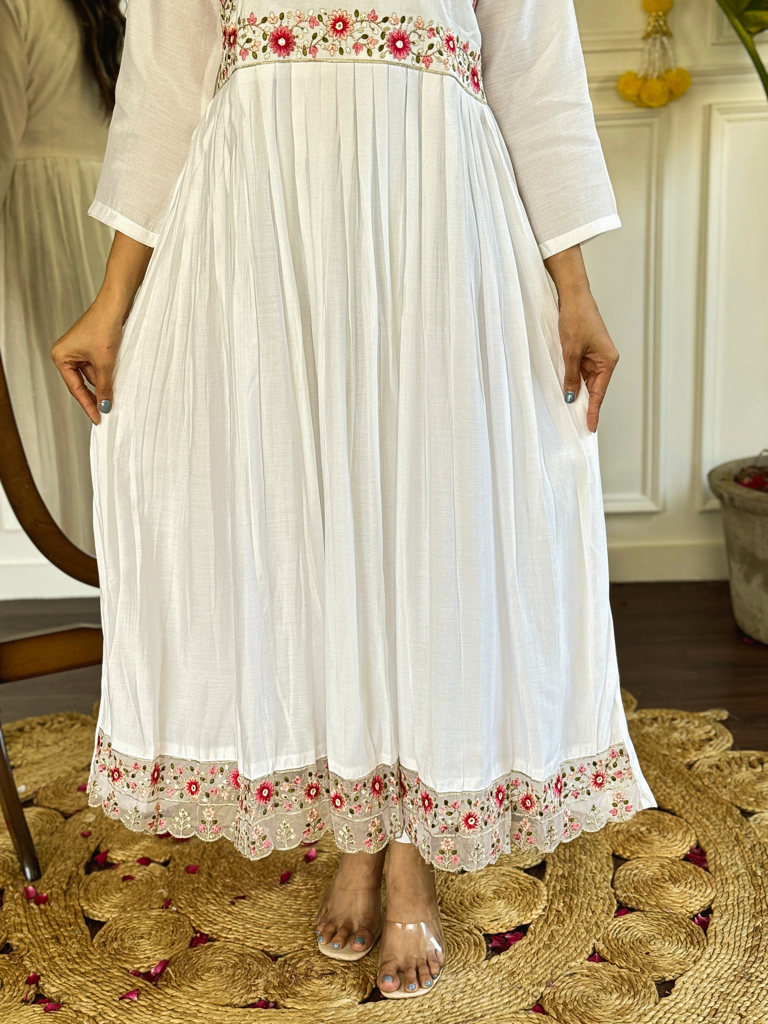 Women's Viscose Chanderi Embroidered Straight Kurta with Viscose Chanderi Pant & Jacquard Printed Dupatta Set