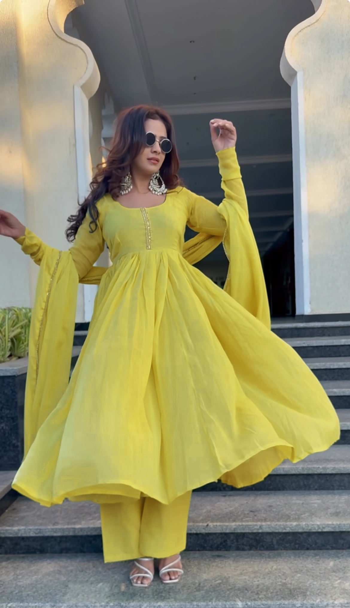 New Desigenr Party Wear Look Pure Cotton Fancy Alia Cut Anarkali kurta set