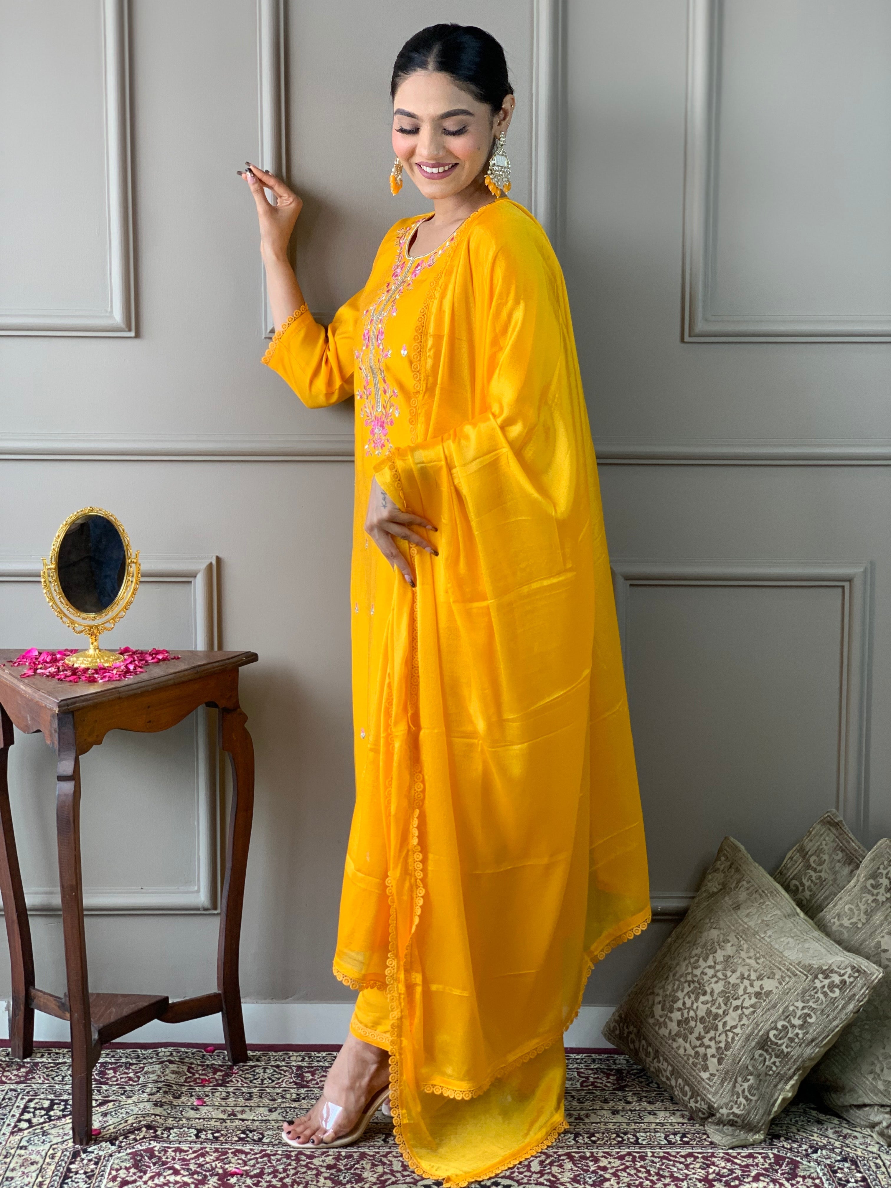 Women Viscose Chanderi Embroidered Kurta With Pant & Dupatta