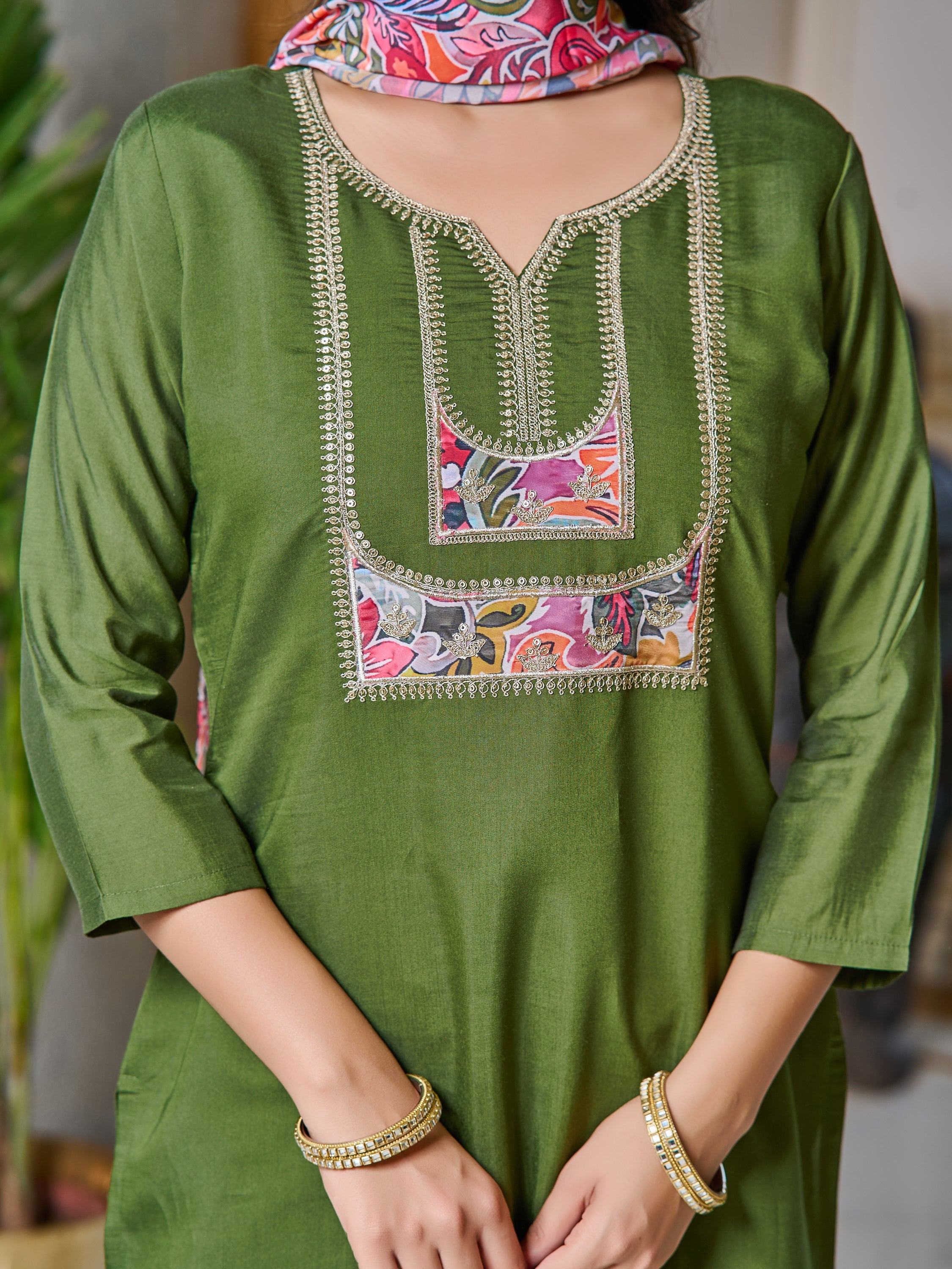 Women's Chanderi Kurta  Set with Dupatta & Notch Neck