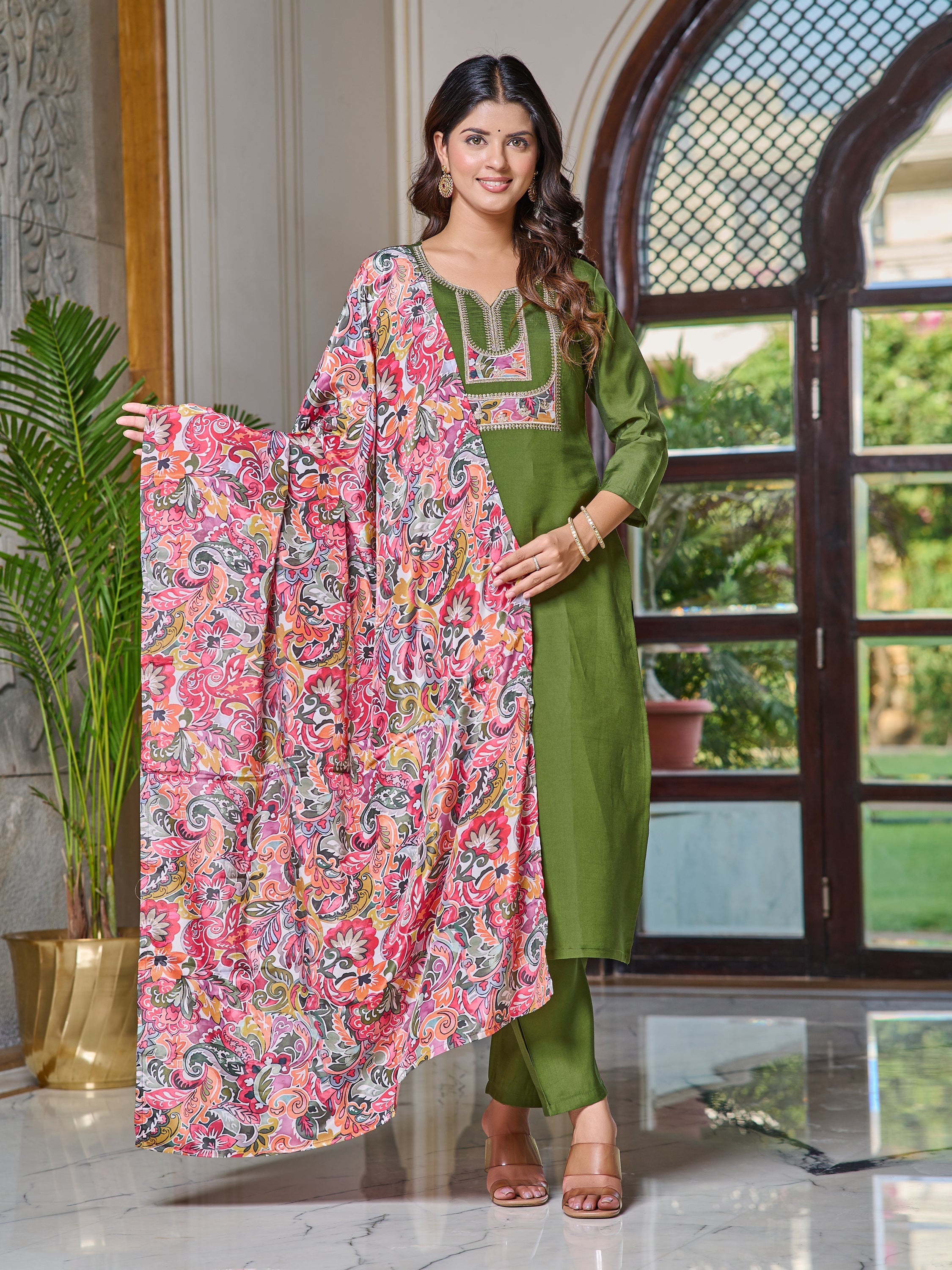 Women's Chanderi Kurta  Set with Dupatta & Notch Neck