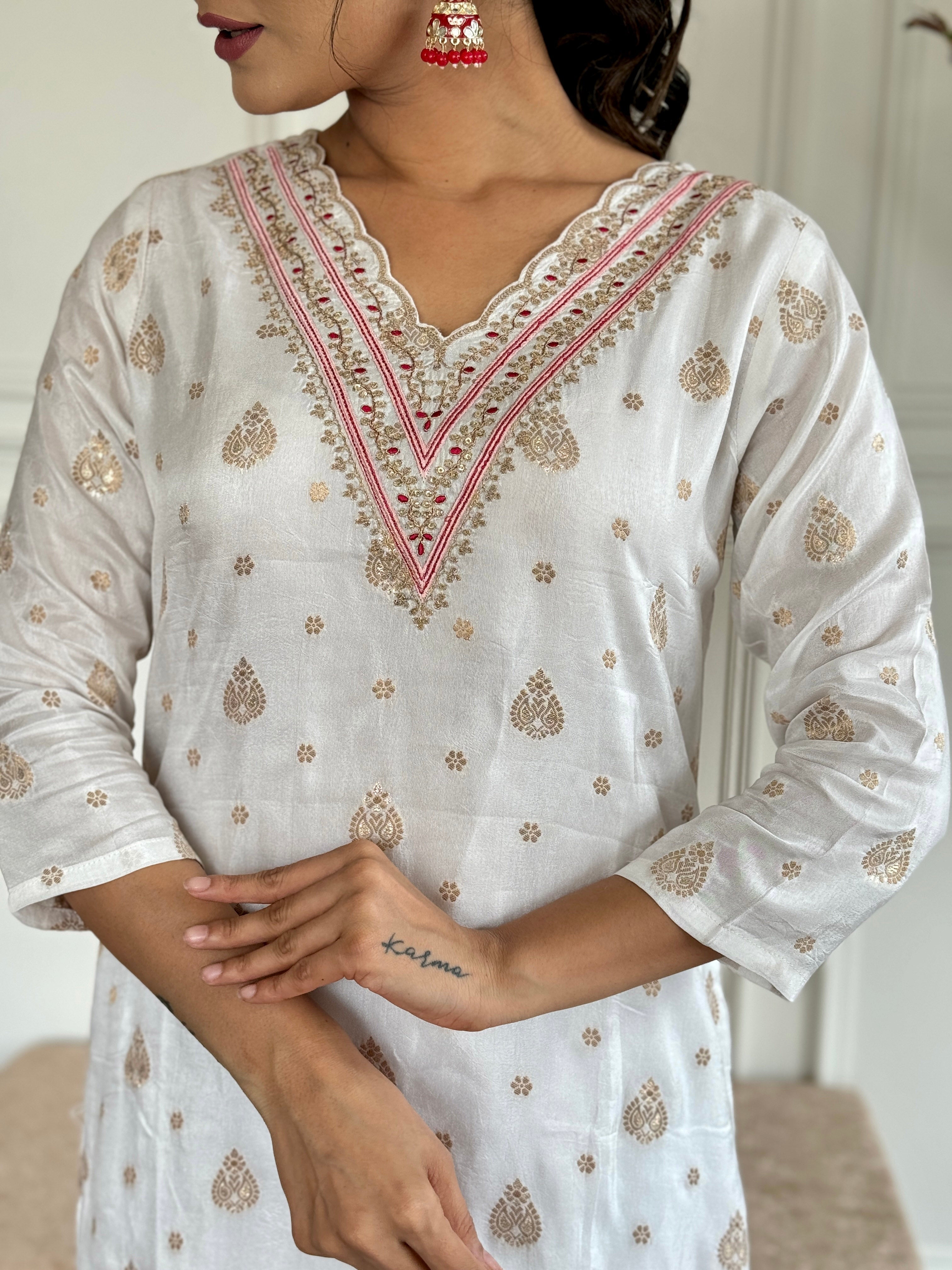 Pretty Women Kurta Sets for Women Casual wear
