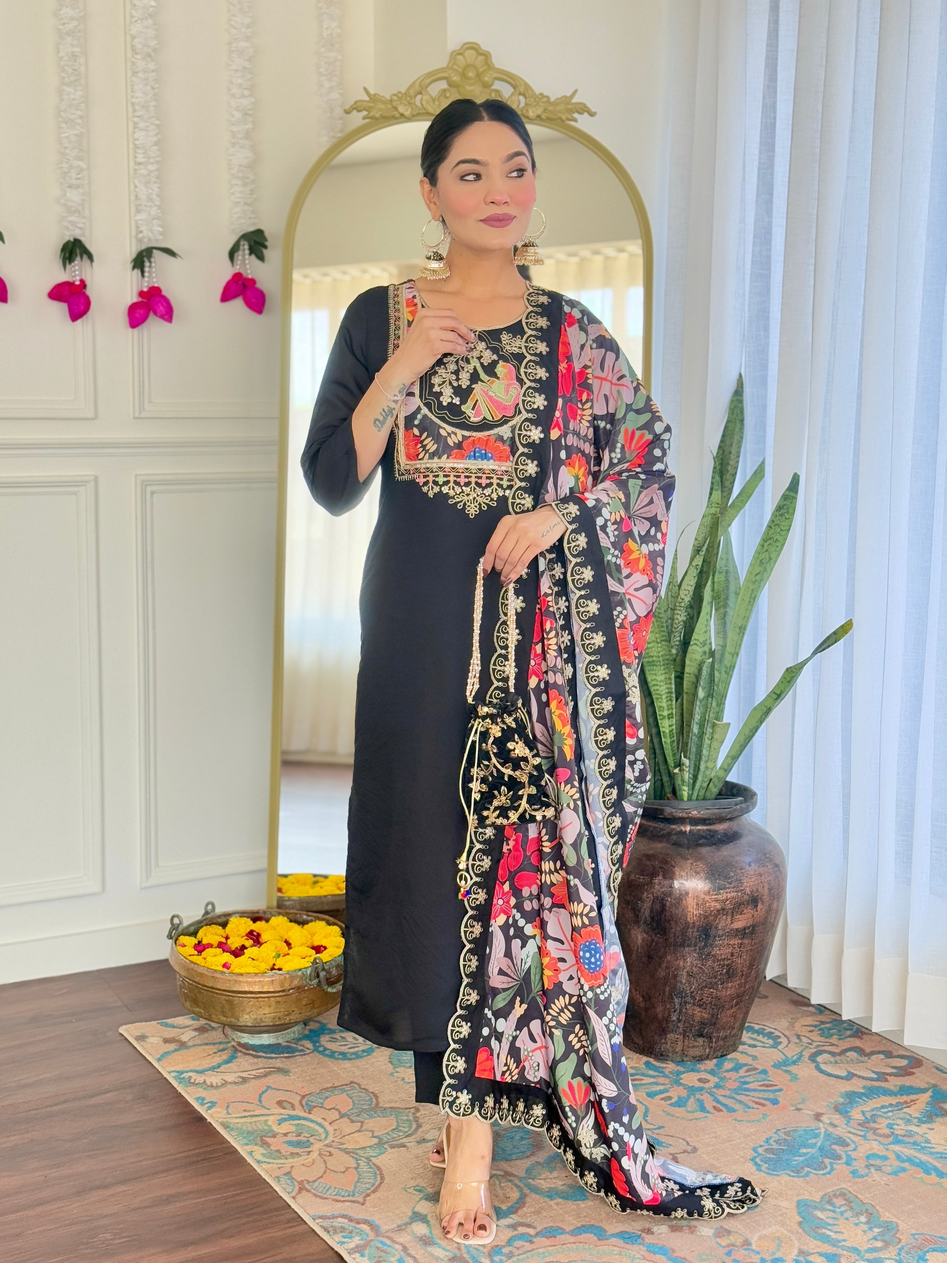 Viscose Chanderi Embroidered White Kurta with Pant and Dupatta for Traditional Kurta Set