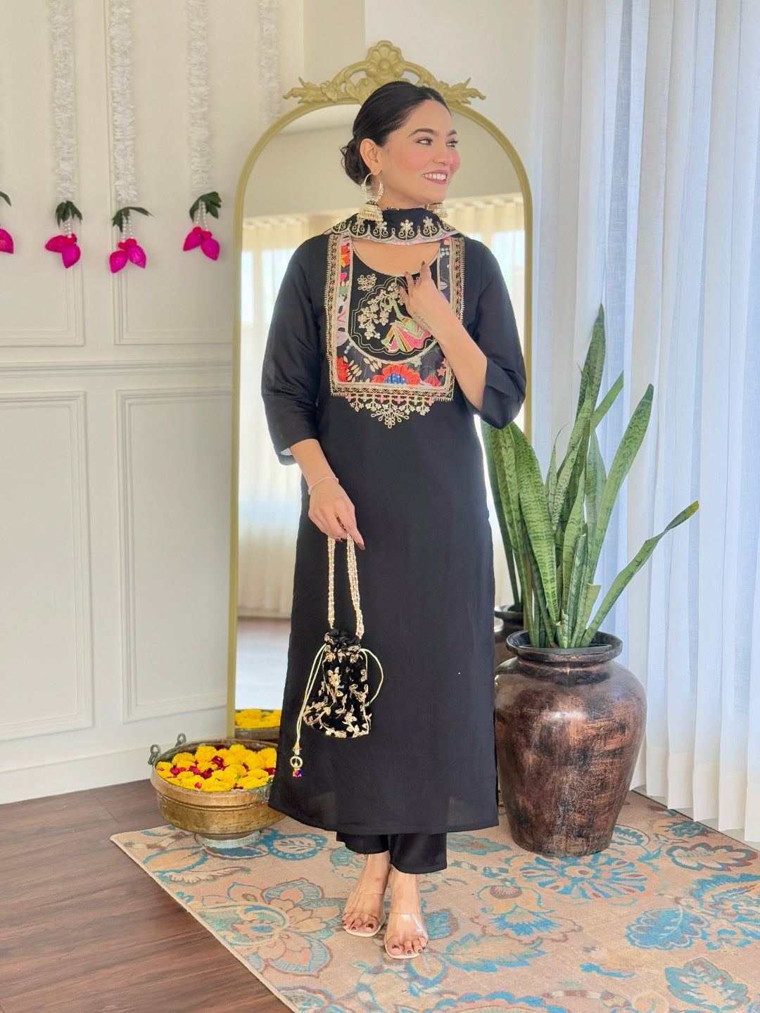 Viscose Chanderi Embroidered White Kurta with Pant and Dupatta for Traditional Kurta Set
