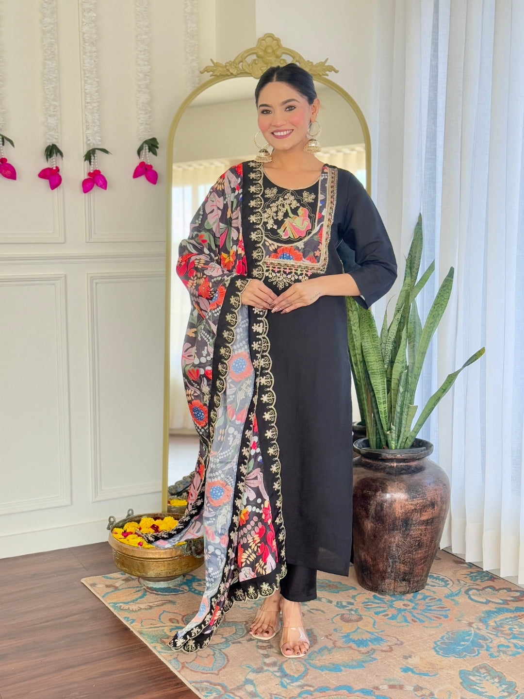 Viscose Chanderi Embroidered White Kurta with Pant and Dupatta for Traditional Kurta Set