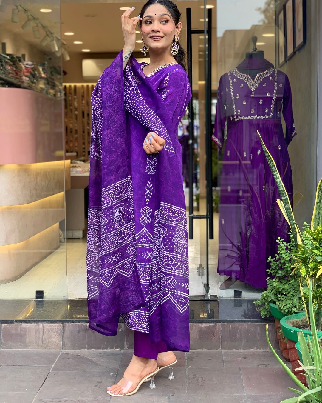 Awesome Pink Printed Crepe Pant Suit With Bandhani Dupatta
