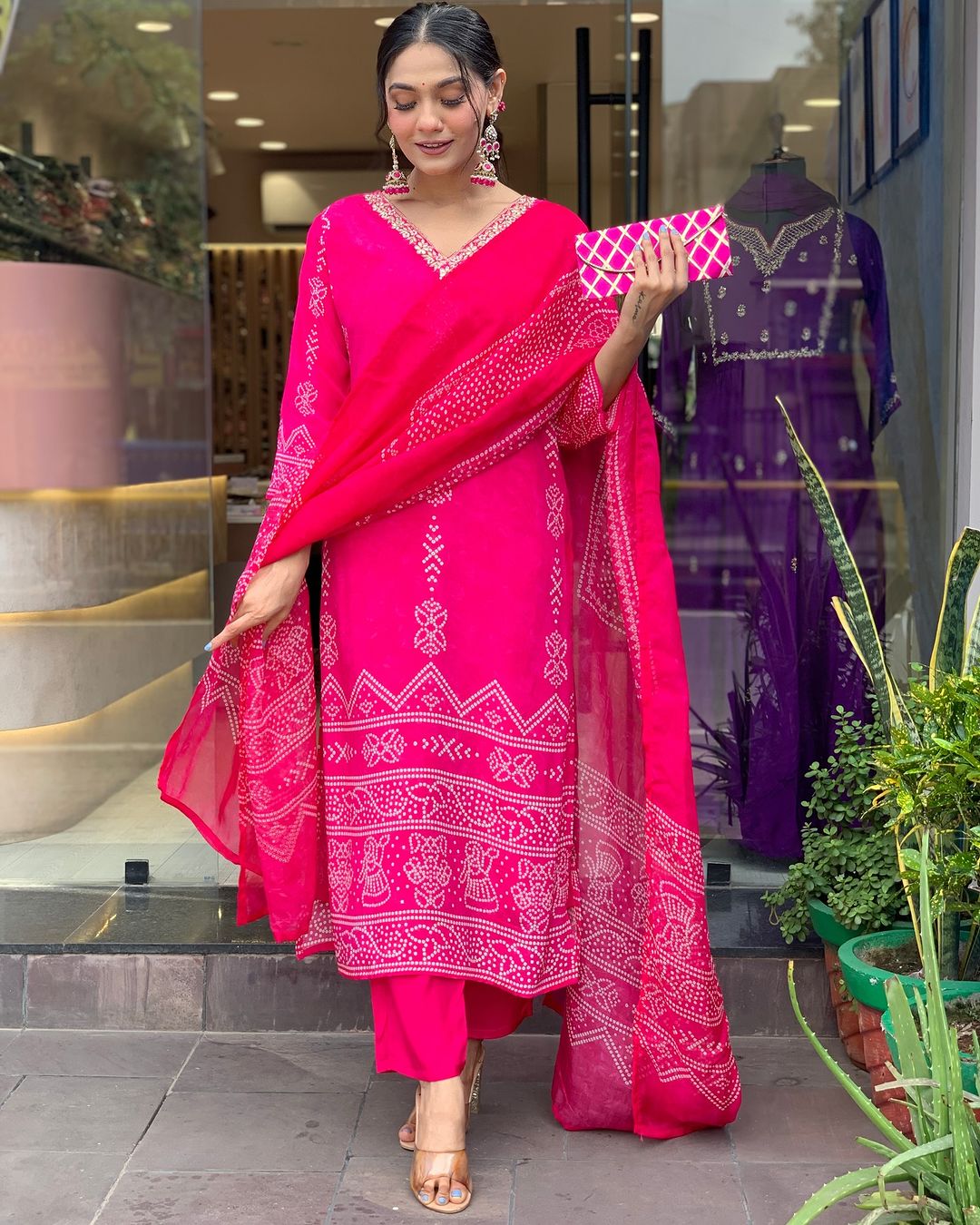 Awesome Pink Printed Crepe Pant Suit With Bandhani Dupatta