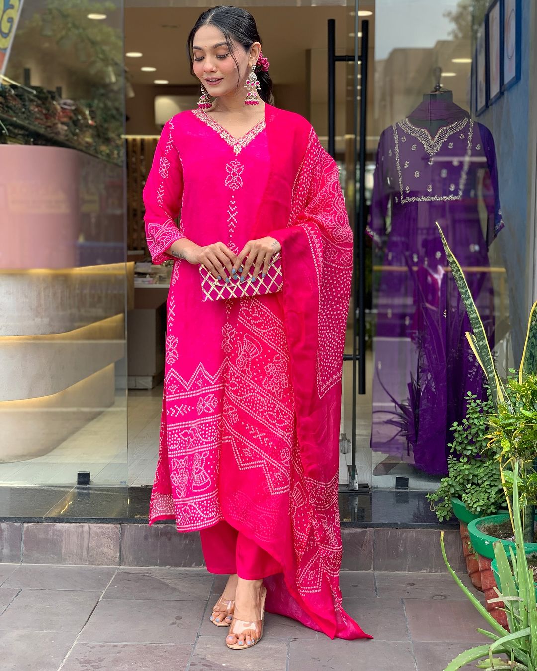 Awesome Pink Printed Crepe Pant Suit With Bandhani Dupatta