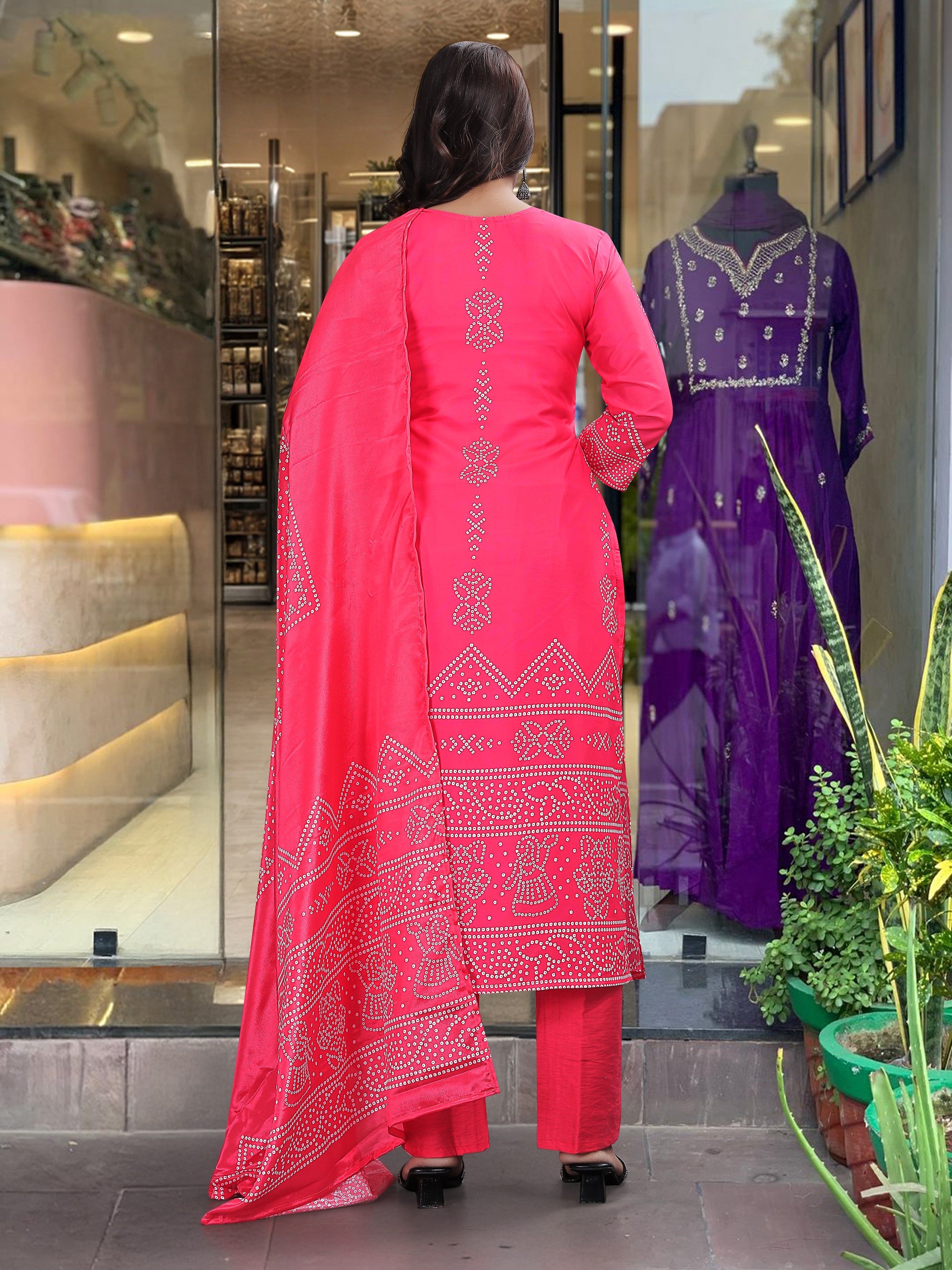 Awesome Pink Printed Crepe Pant Suit With Bandhani Dupatta
