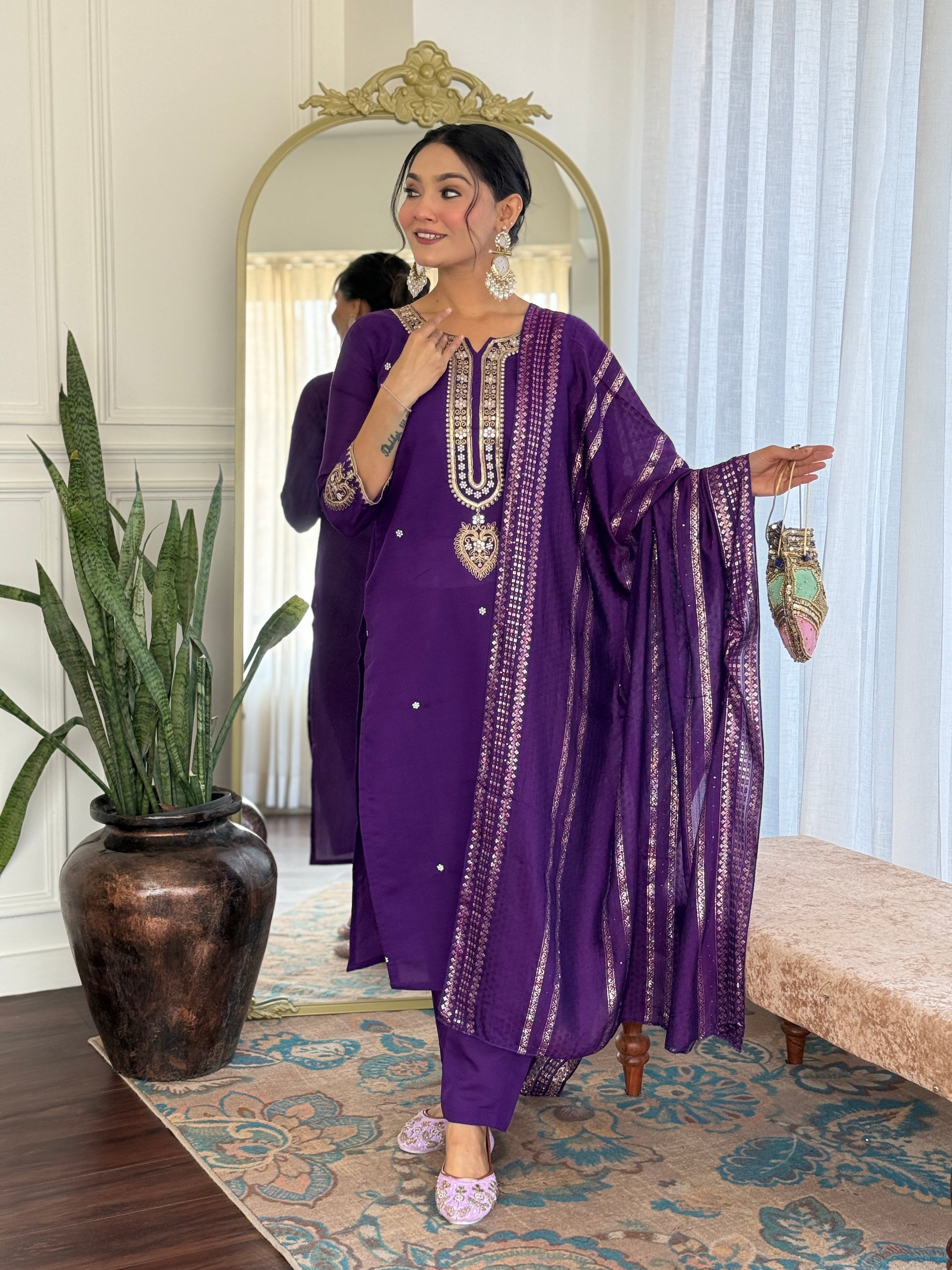 Off White Floral Embroidered Viscose Chanderi Kurta with Trousers & With jacquard Dupatta