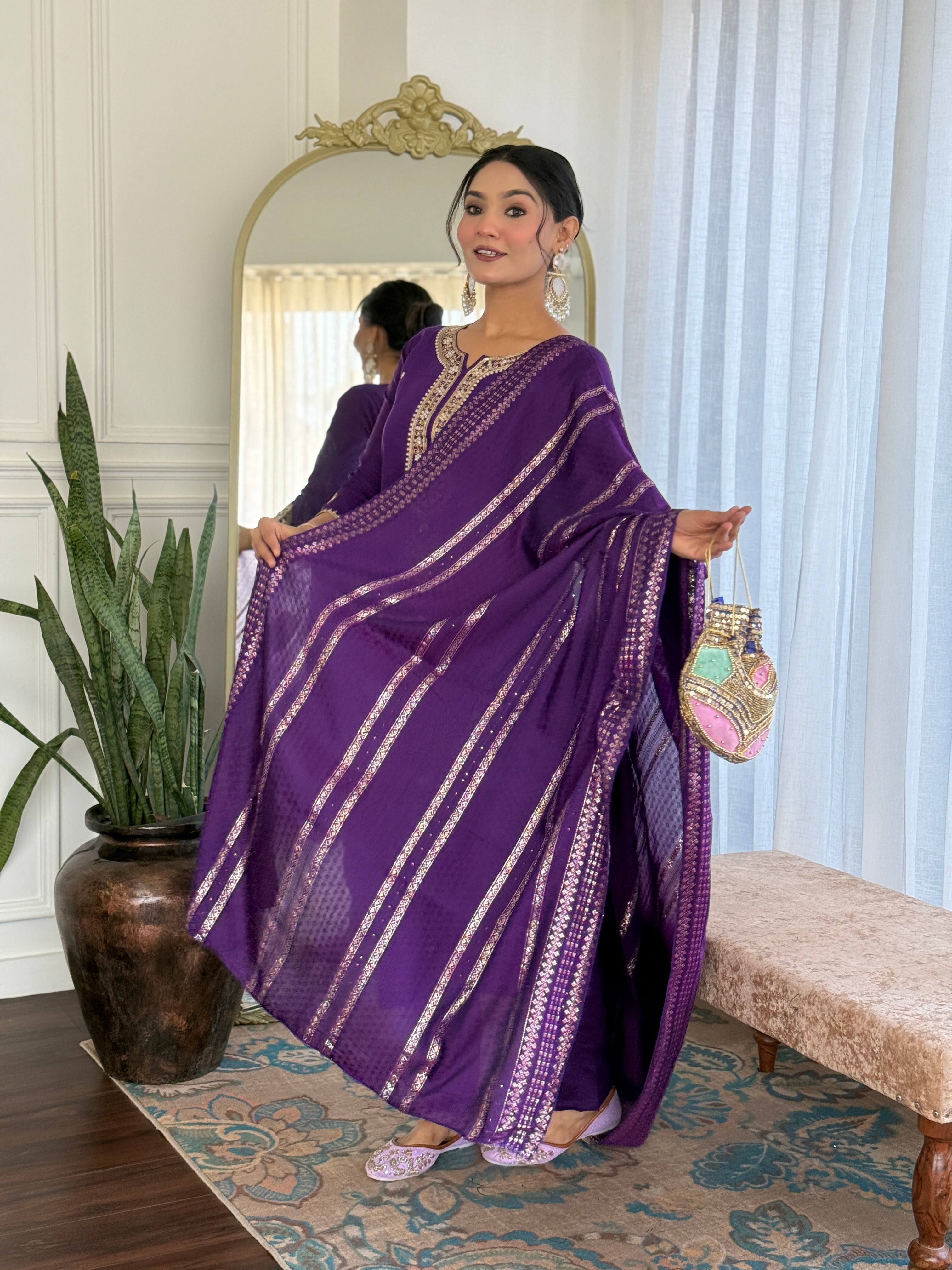 Off White Floral Embroidered Viscose Chanderi Kurta with Trousers & With jacquard Dupatta