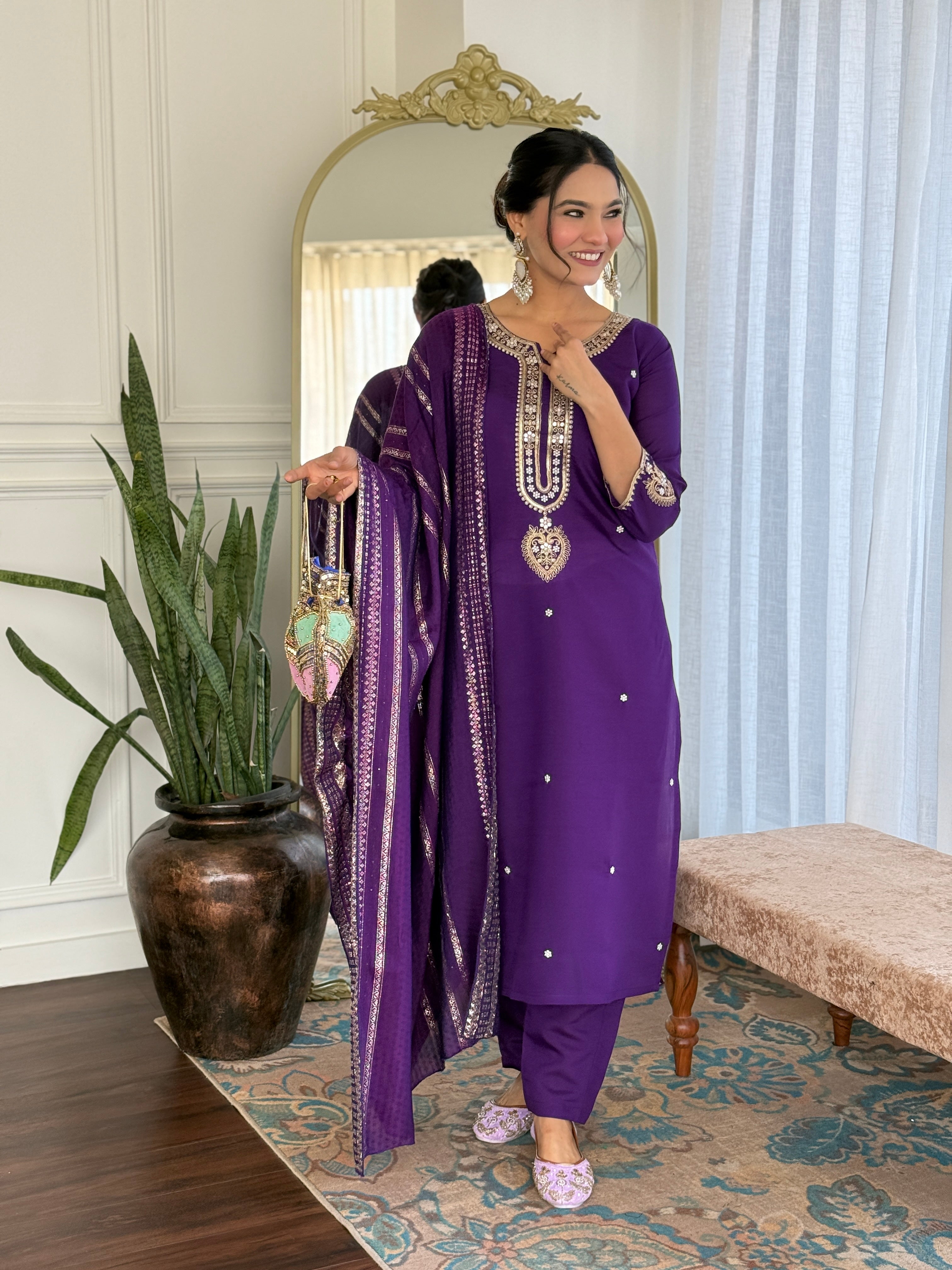Off White Floral Embroidered Viscose Chanderi Kurta with Trousers & With jacquard Dupatta