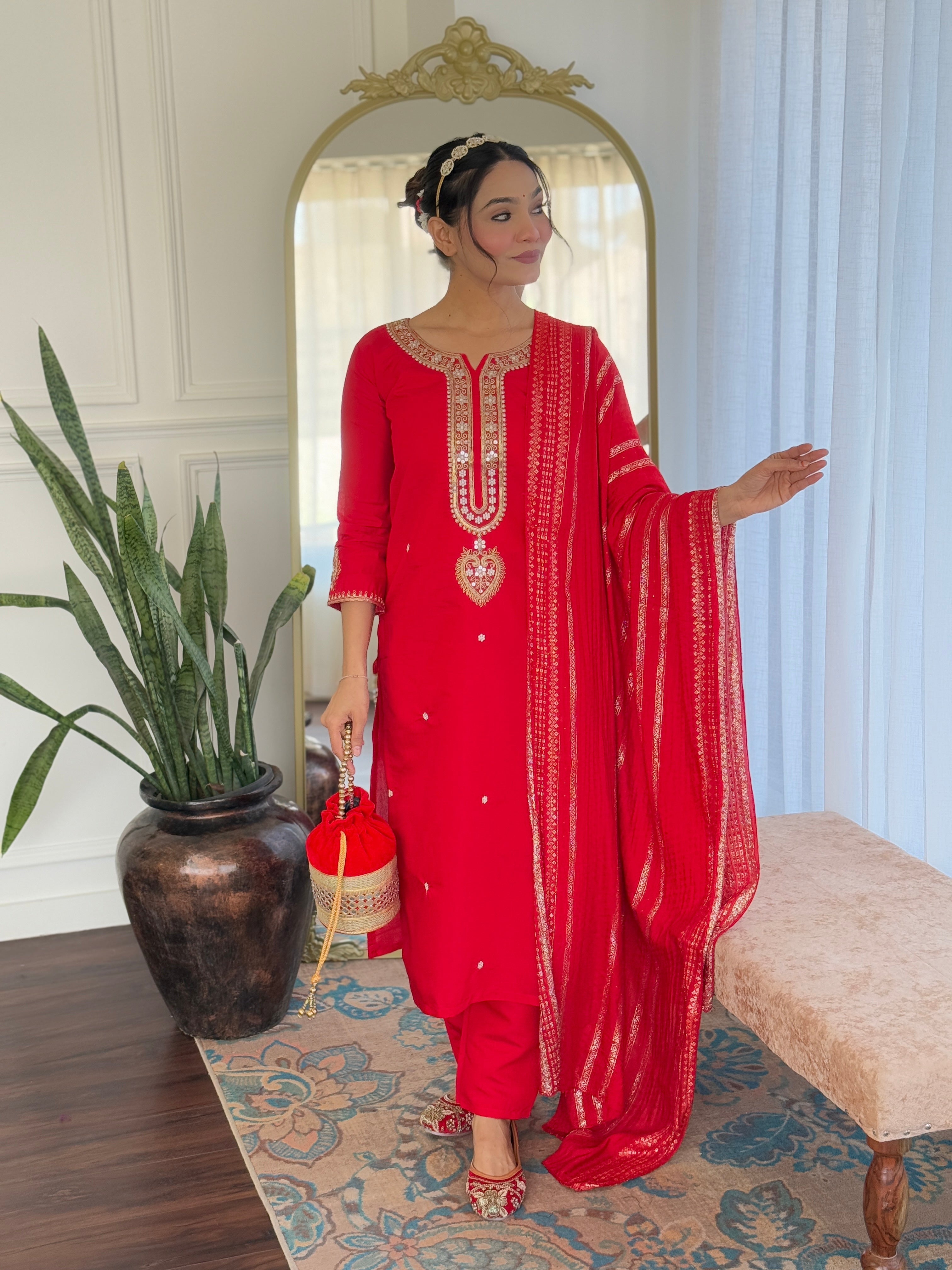 Off White Floral Embroidered Viscose Chanderi Kurta with Trousers & With jacquard Dupatta