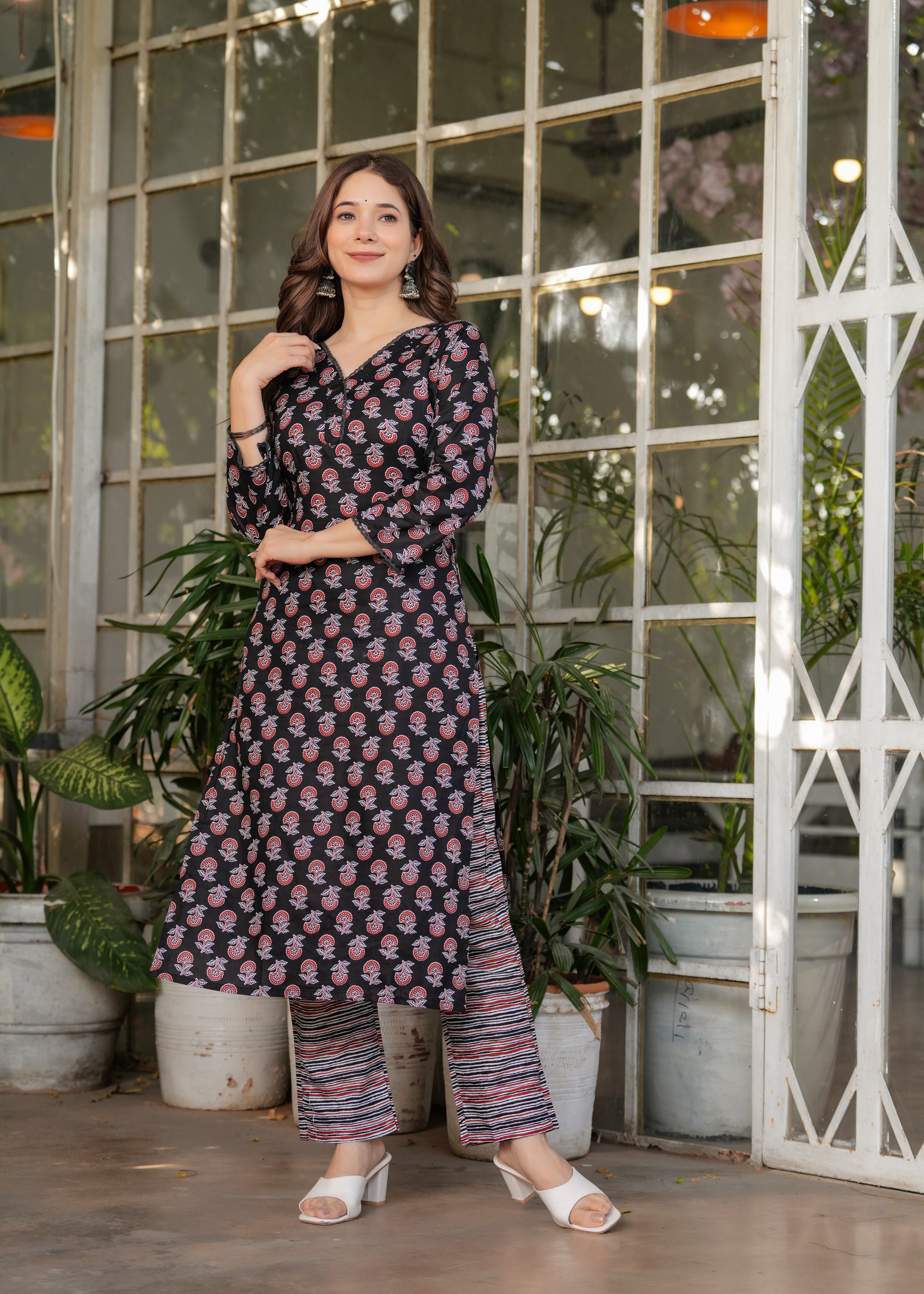 Exclusive Women's & Girls Traditional Color Cotton Straight Fit embroidery & Printed kurta pant & Silk Dupatta