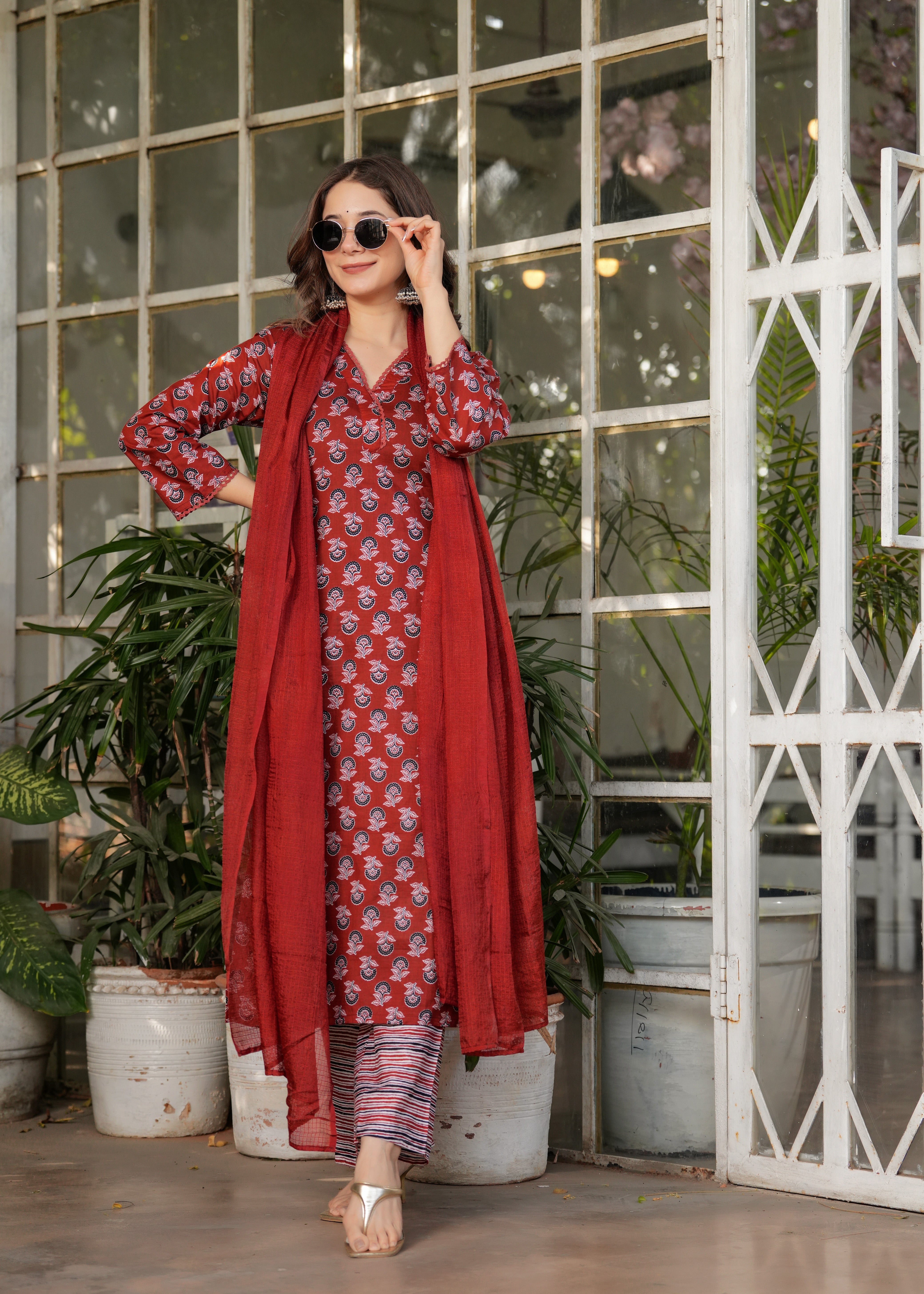 Exclusive Women's & Girls Traditional Color Cotton Straight Fit embroidery & Printed kurta pant & Silk Dupatta
