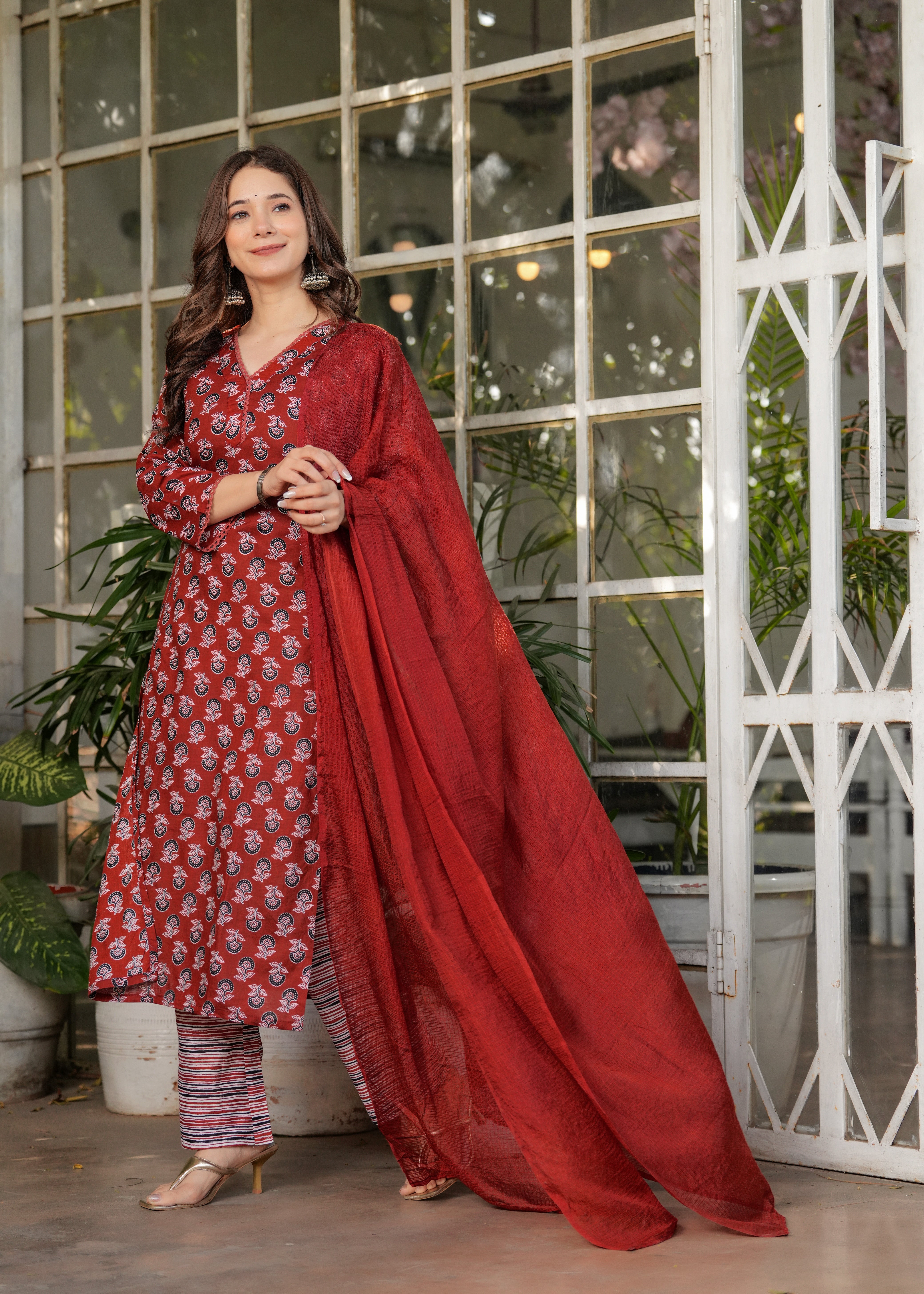 Exclusive Women's & Girls Traditional Color Cotton Straight Fit embroidery & Printed kurta pant & Silk Dupatta