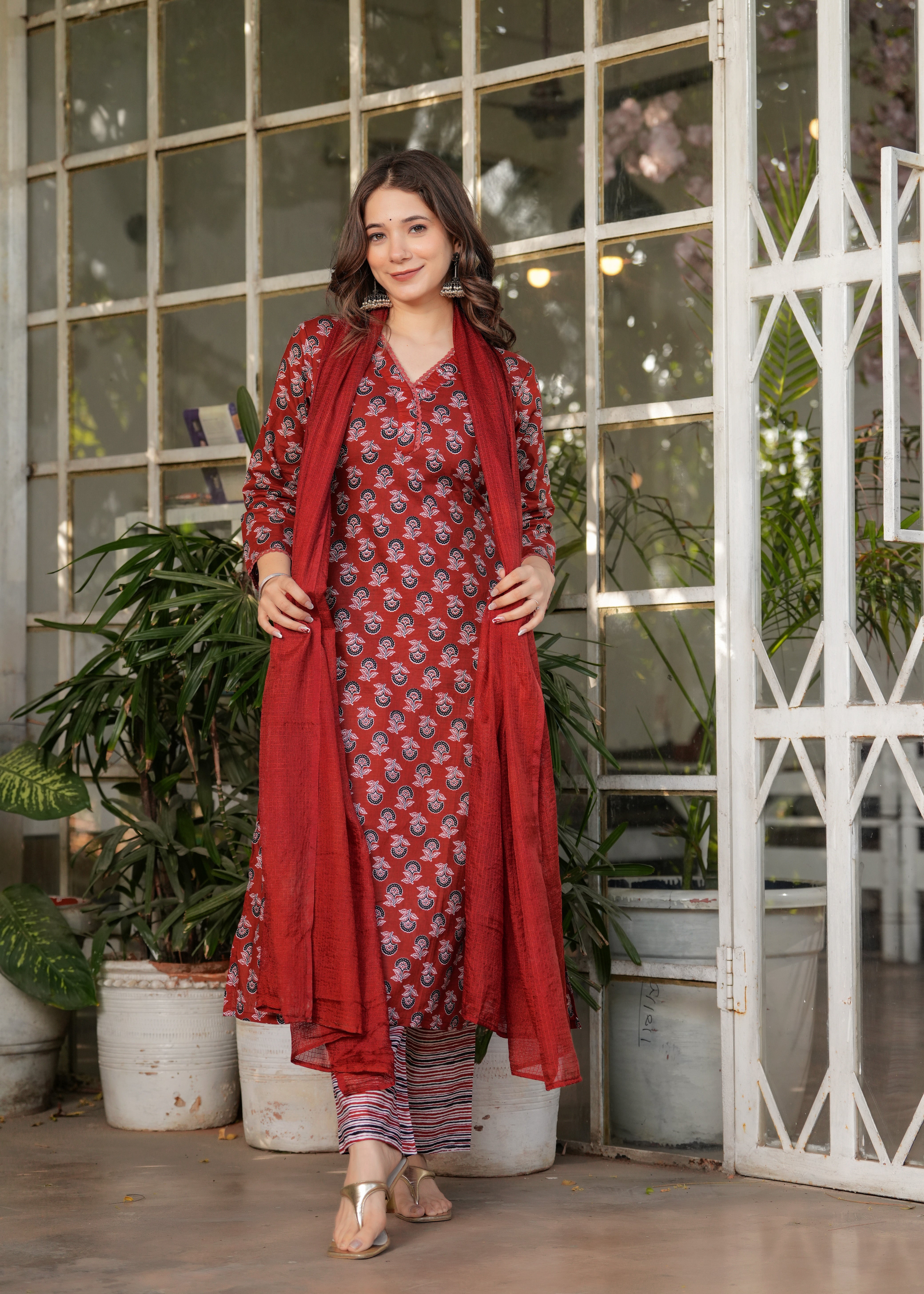 Exclusive Women's & Girls Traditional Color Cotton Straight Fit embroidery & Printed kurta pant & Silk Dupatta