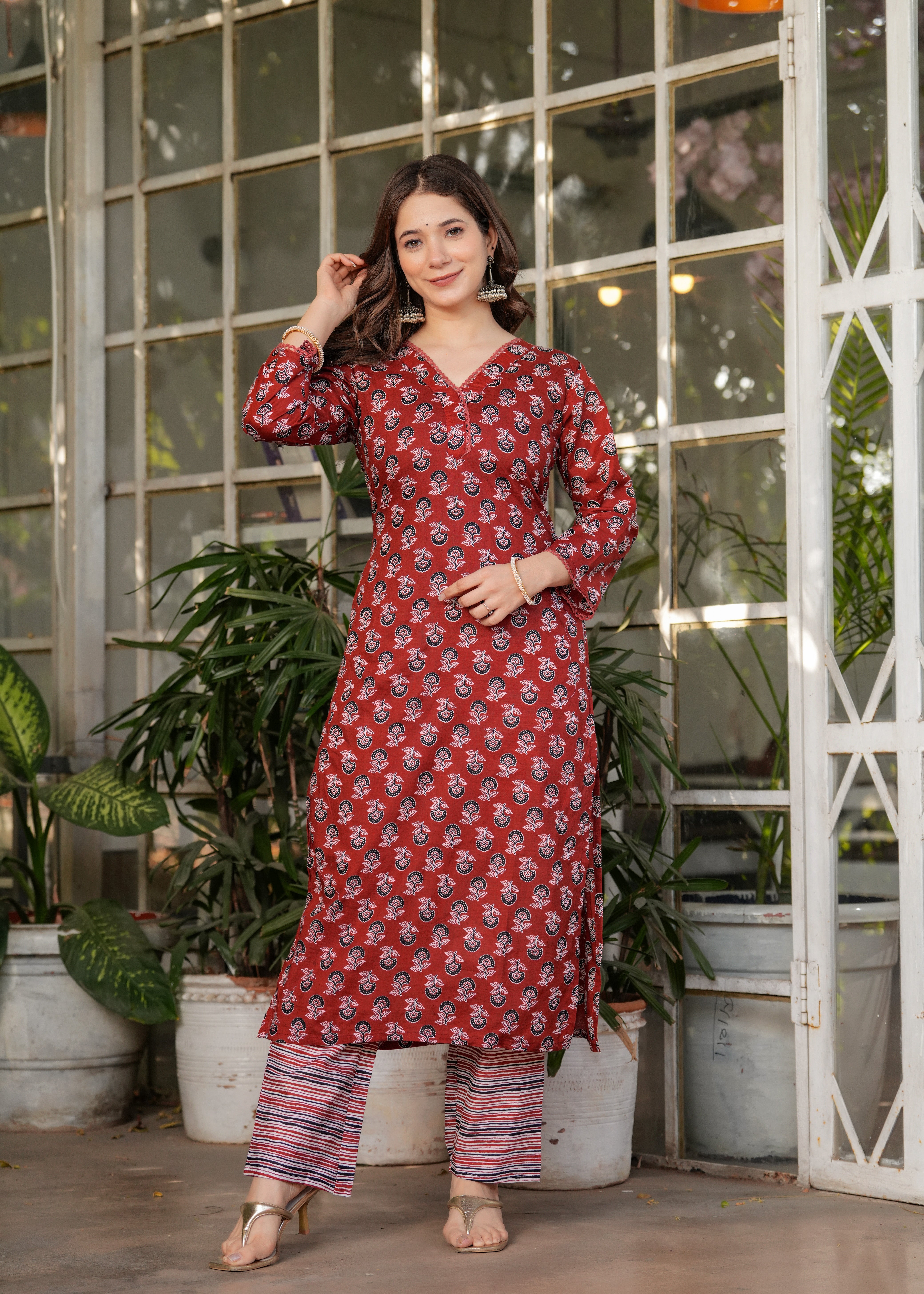 Exclusive Women's & Girls Traditional Color Cotton Straight Fit embroidery & Printed kurta pant & Silk Dupatta