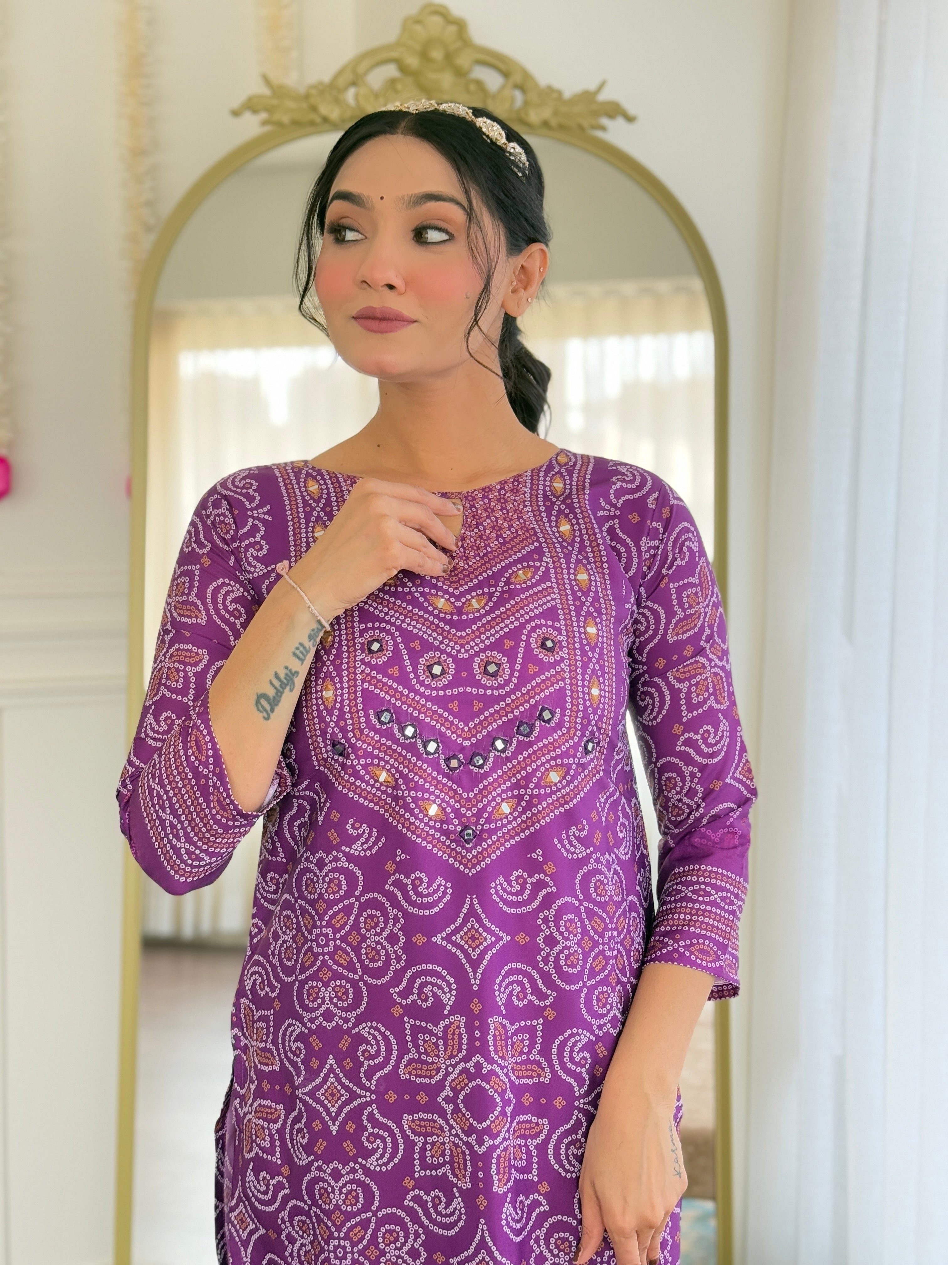 Women's Embroidered Franch Crepe Kurti With Pant & Chinon Dupatta Set