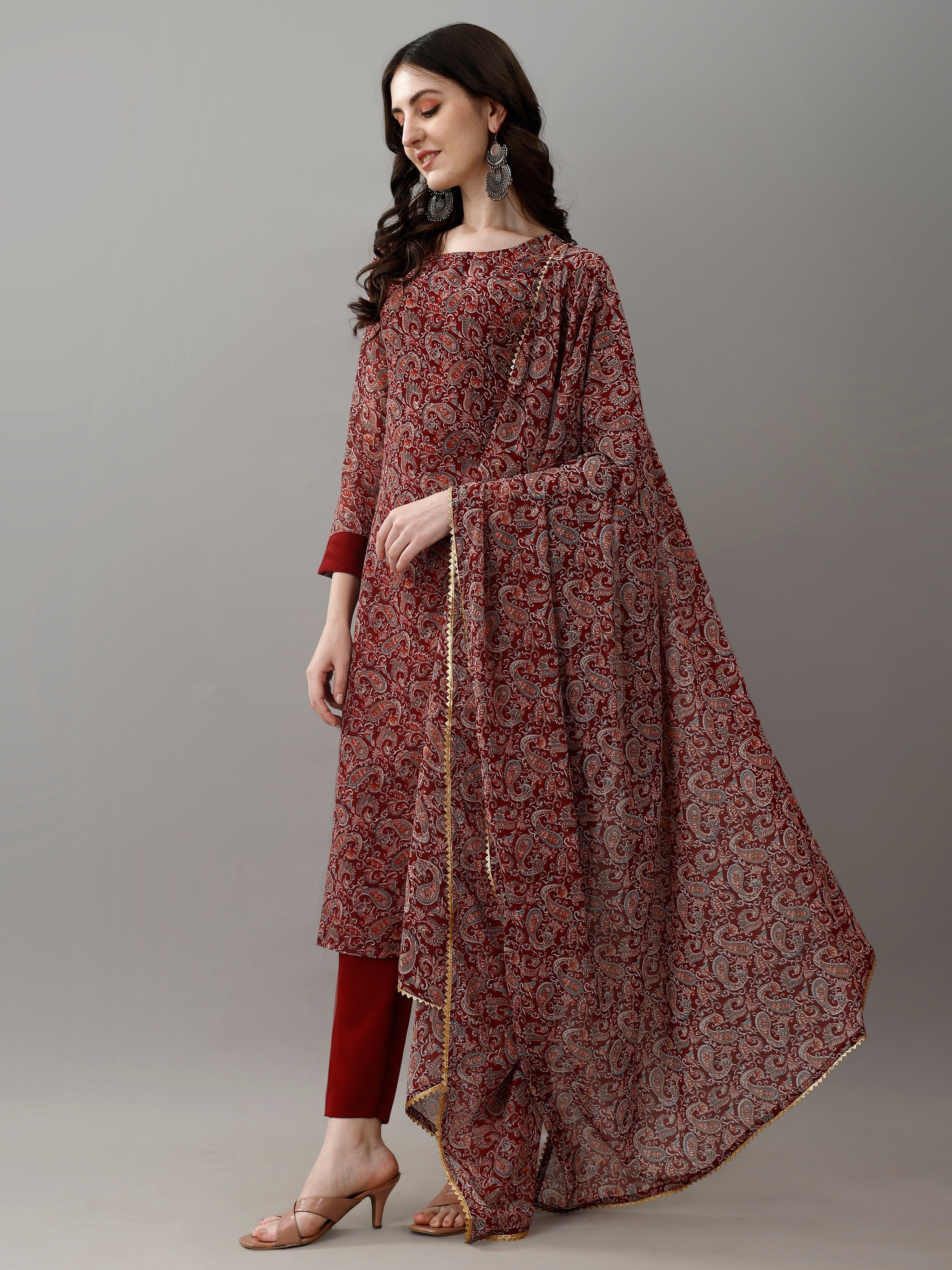 Women's Georgette Floral Printed Kurta Trousers With Dupatta