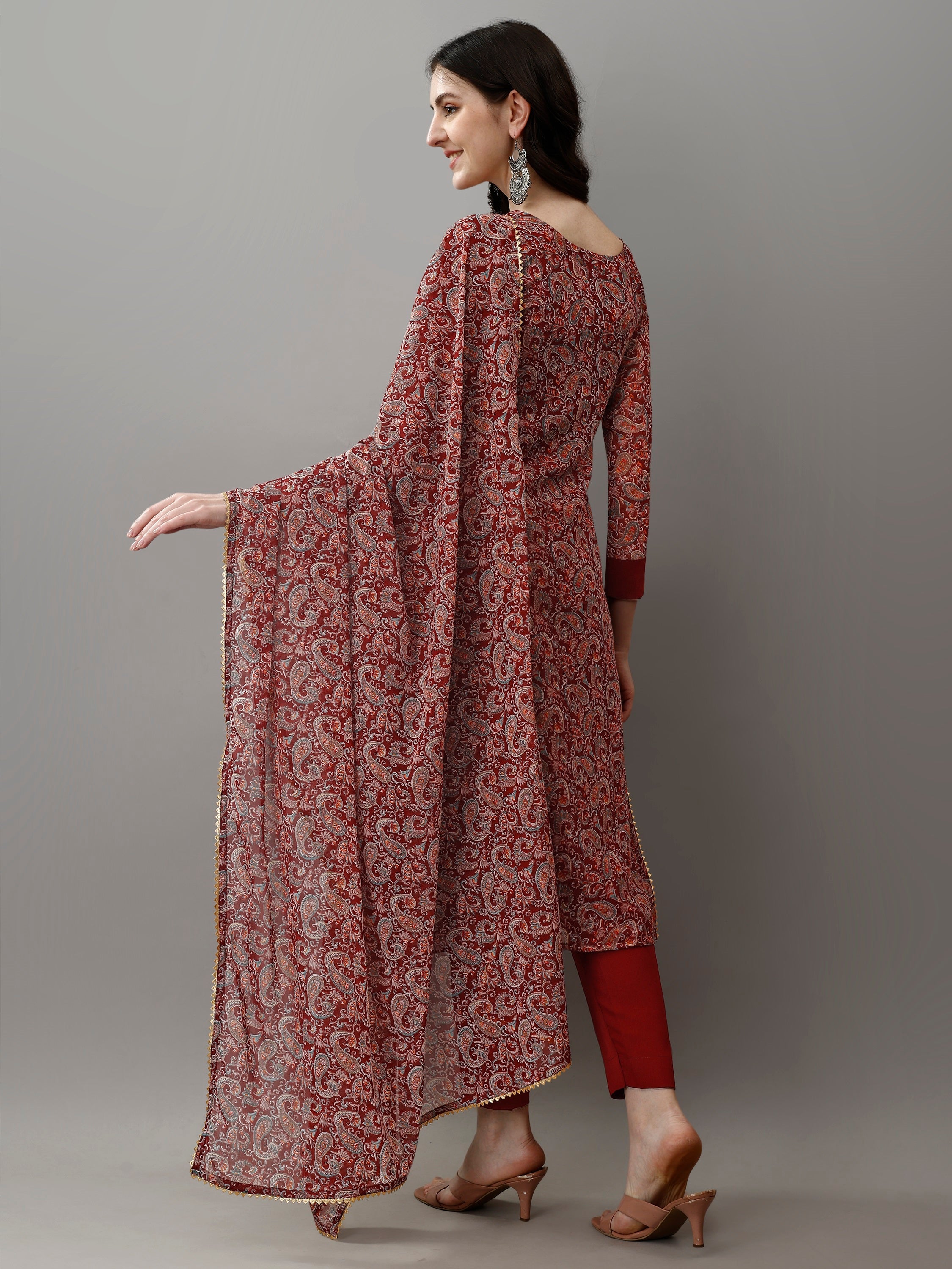 Women's Georgette Floral Printed Kurta Trousers With Dupatta