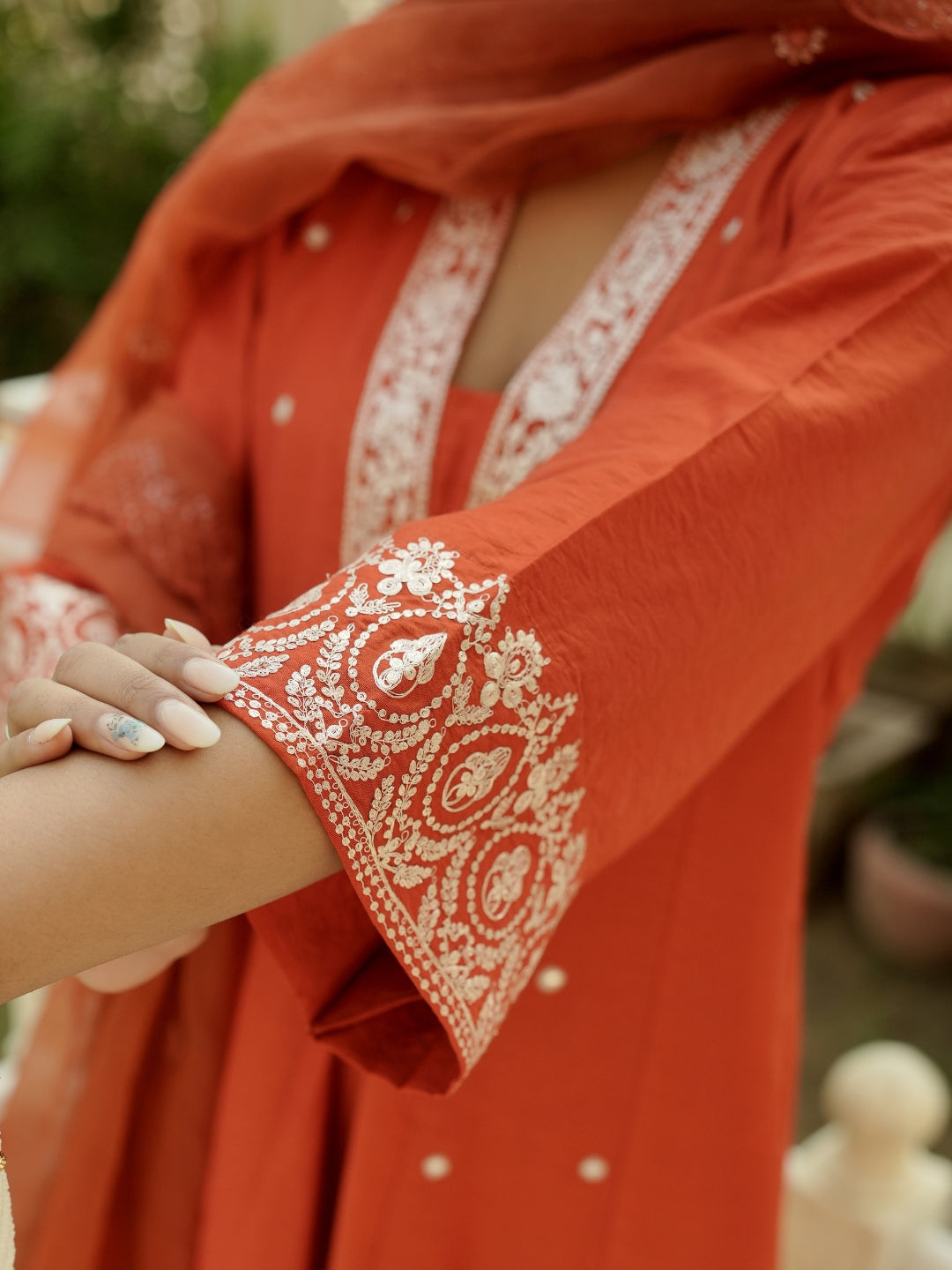 Women's Embroidery Viscose Chanderi Kurta And Pant With Chanderi Cotton Dupatta Set