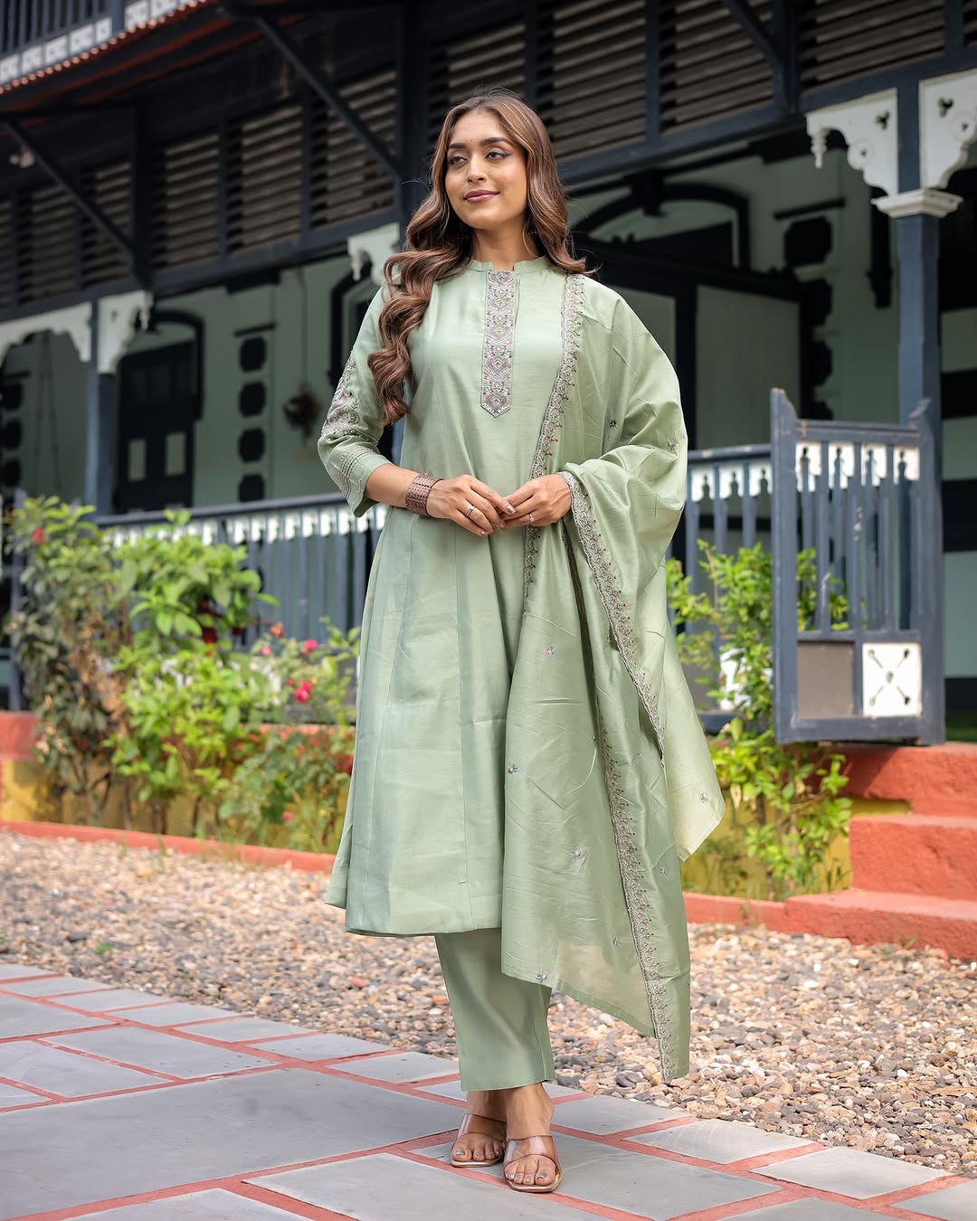 Beautiful Heavy Muslin silk kurti with Muslin comfort pant and Chanderi cotton dupatta