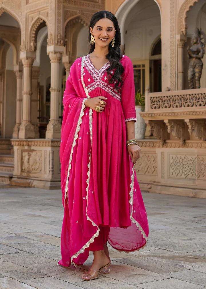 Women's chanderi silk Embroidered Straight Kurta with chanderi silk Pant & Organza Dupatta Set