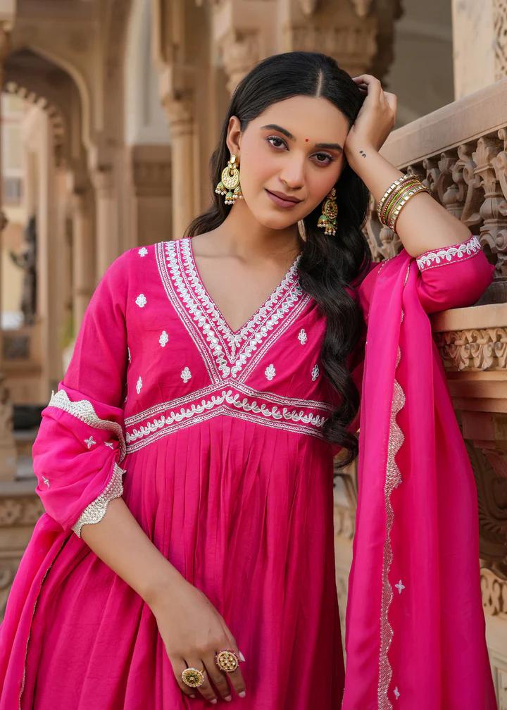 Women's chanderi silk Embroidered Straight Kurta with chanderi silk Pant & Organza Dupatta Set