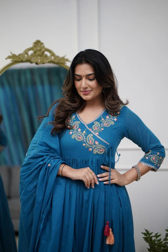 Embroidered Ocean Blue Parampara Kurti Pant Set With Dupatta