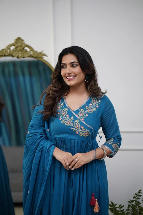 Embroidered Ocean Blue Parampara Kurti Pant Set With Dupatta