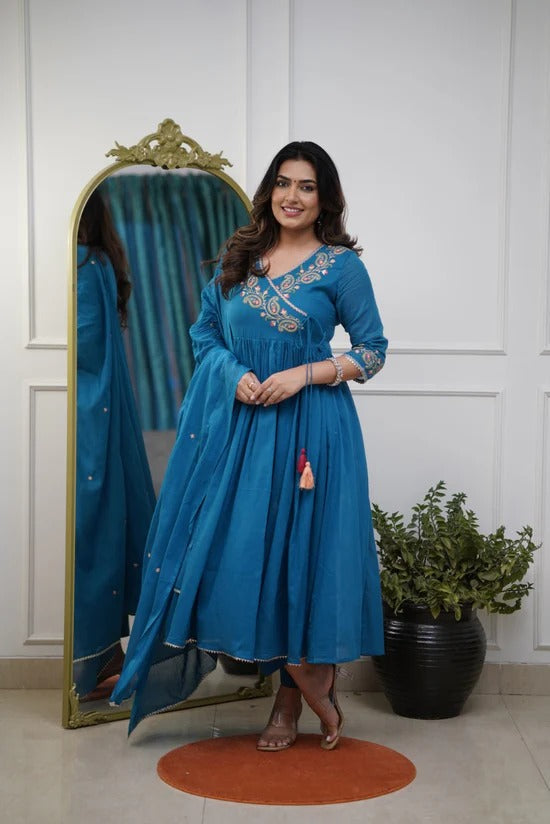 Embroidered Ocean Blue Parampara Kurti Pant Set With Dupatta