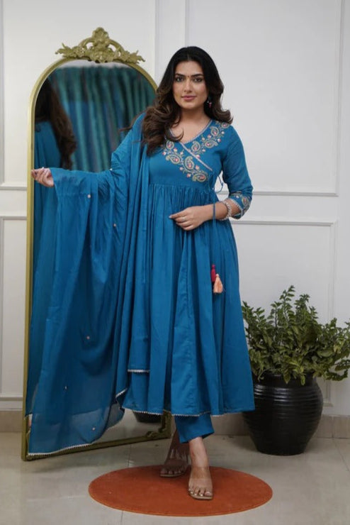 Embroidered Ocean Blue Parampara Kurti Pant Set With Dupatta