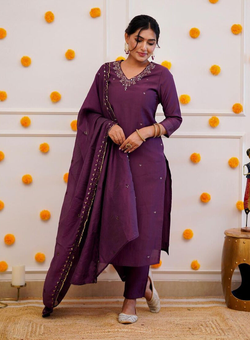 Women Roman Silk Embroidered Kurta With Pant & Dupatta