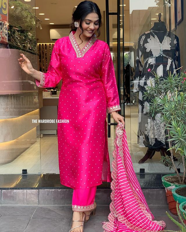 Women Sequence Embroidered Viscose Rayon Kurta Set